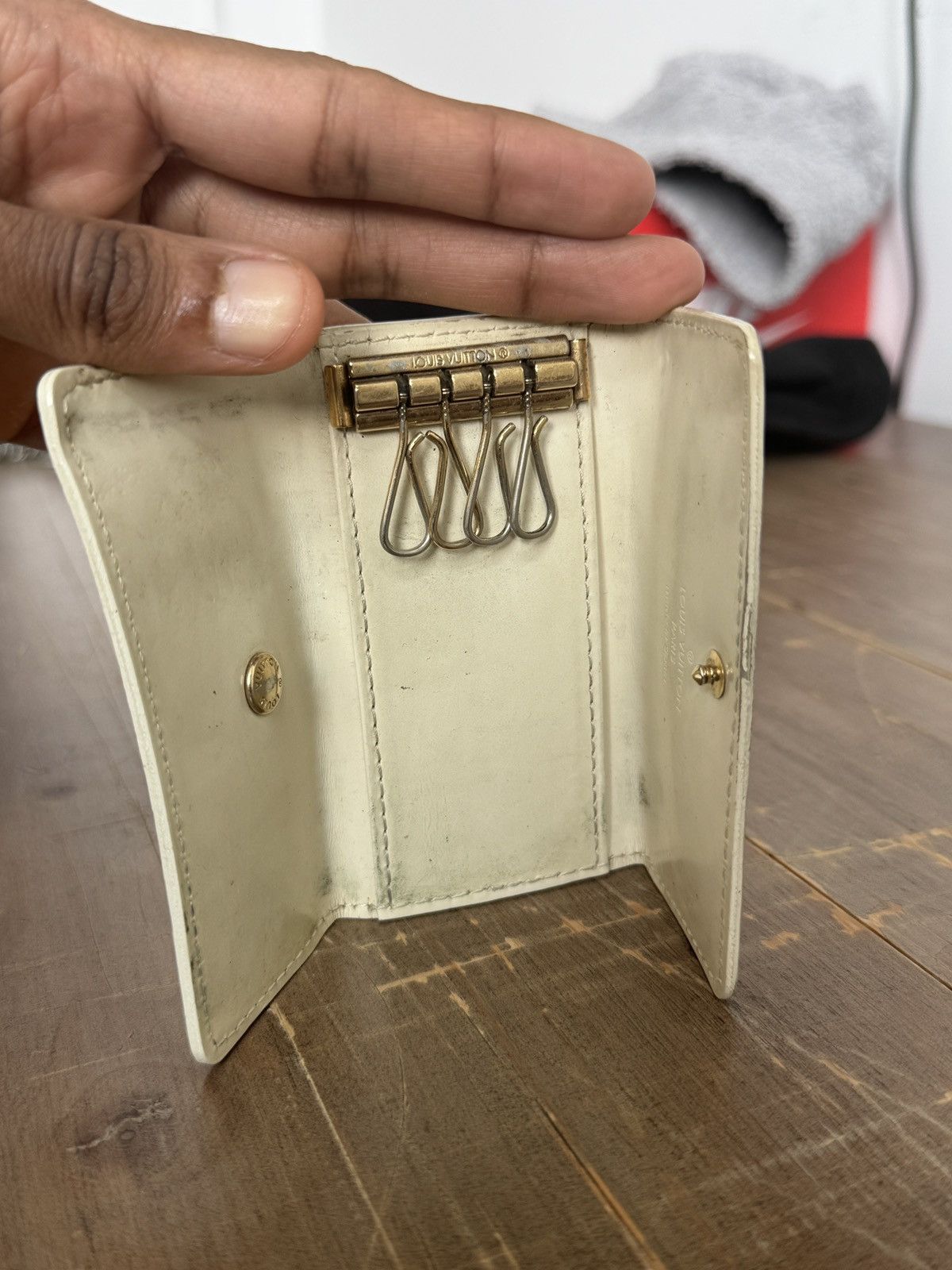 Louis Vuitton Louis Vuitton Key Holder Size ONE SIZE - 2 Thumbnail