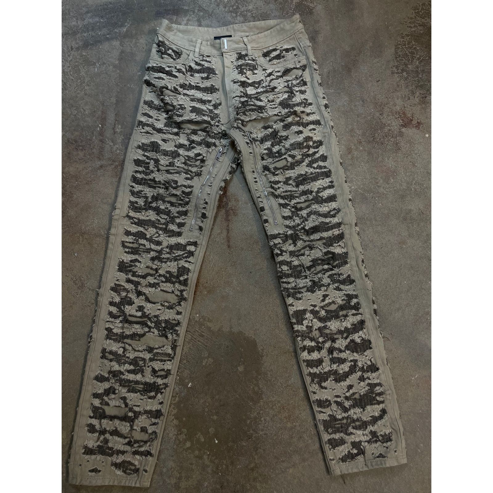 Givenchy Givenchy Distressed Ribbed Jeans New With Tags 32 Size US 32 / EU 48 - 1 Thumbnail