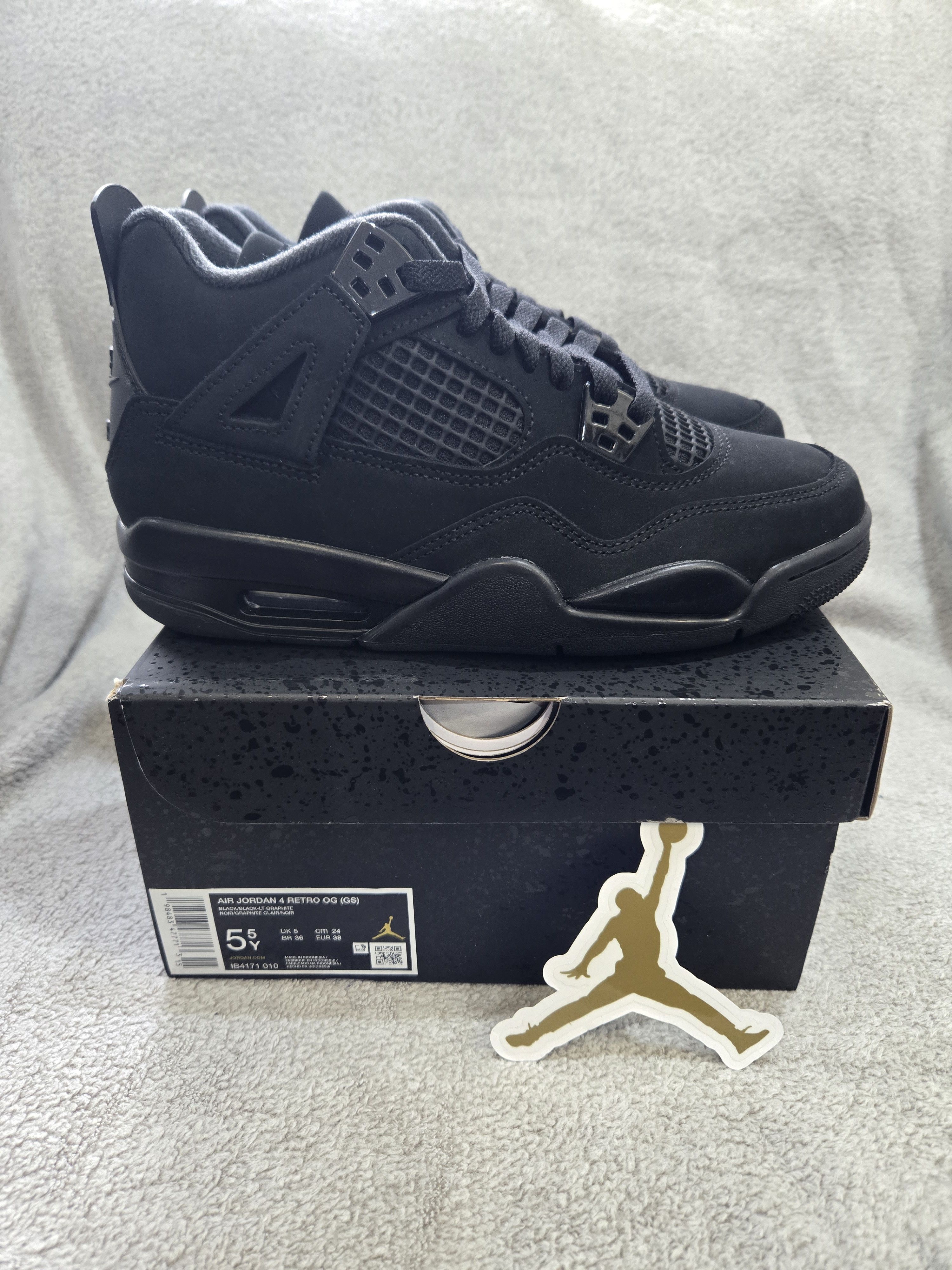 Jordan Brand Jordan 4 Retro Black Cat GS Size 5.5Y Size US 5.5 / EU 38 - 1 Thumbnail