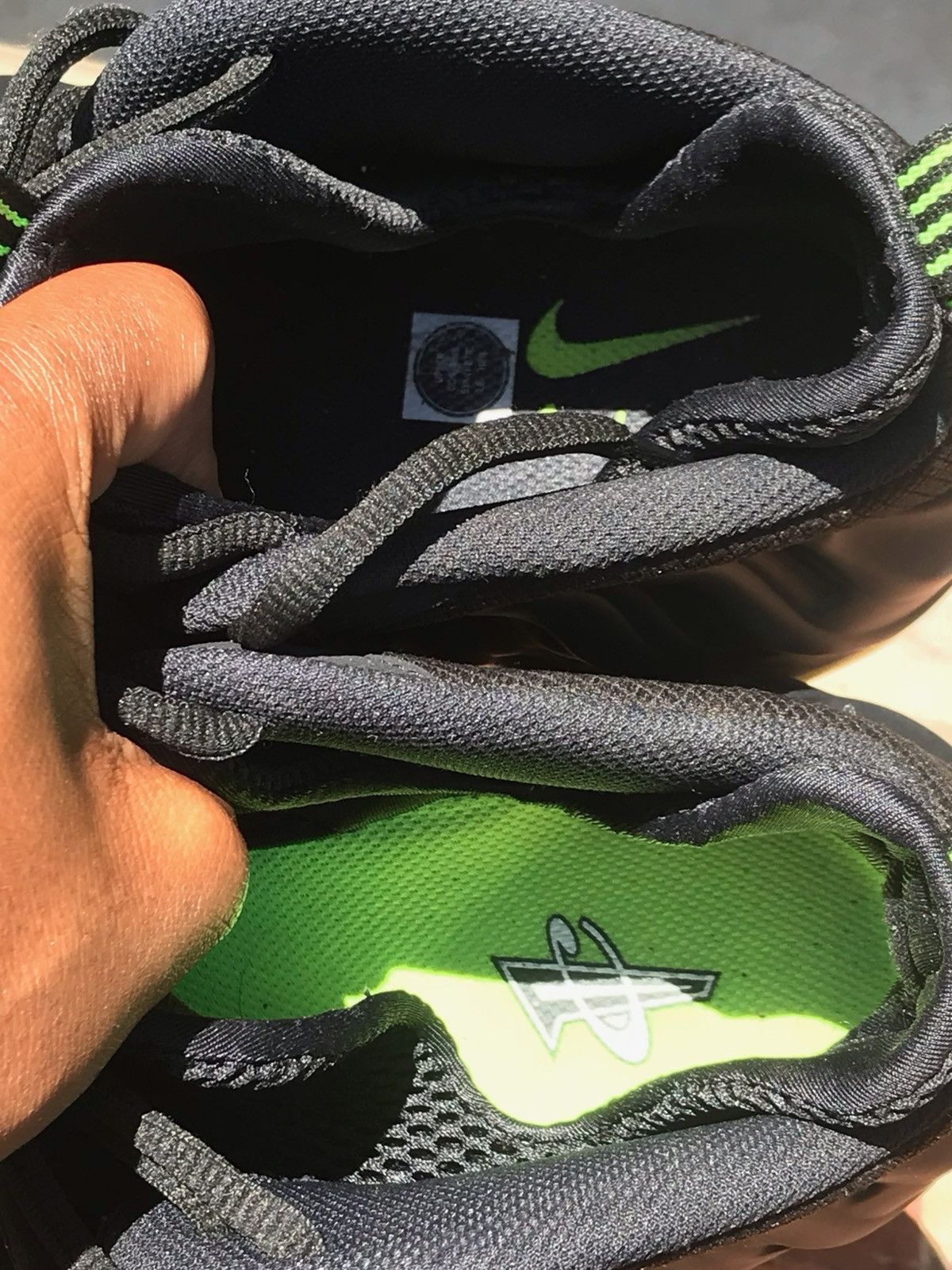 Nike Nike Air Foamposite One Black Volt Size 9 Size US 9 / EU 42 - 6 Thumbnail