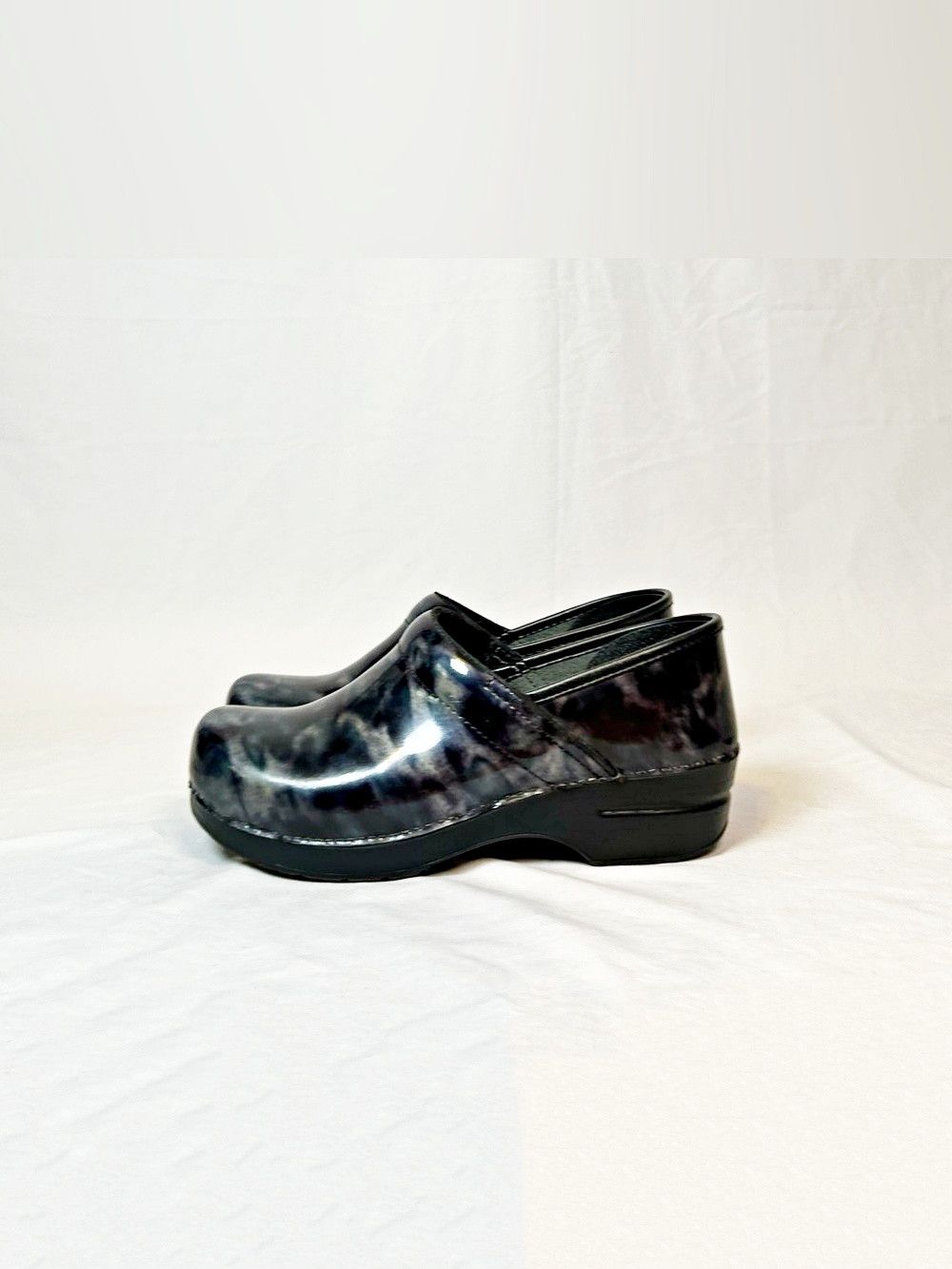Dansko Dansko Marbled Black Gray Leather Professional Clogs Size US 10 / IT 40 - 4 Thumbnail