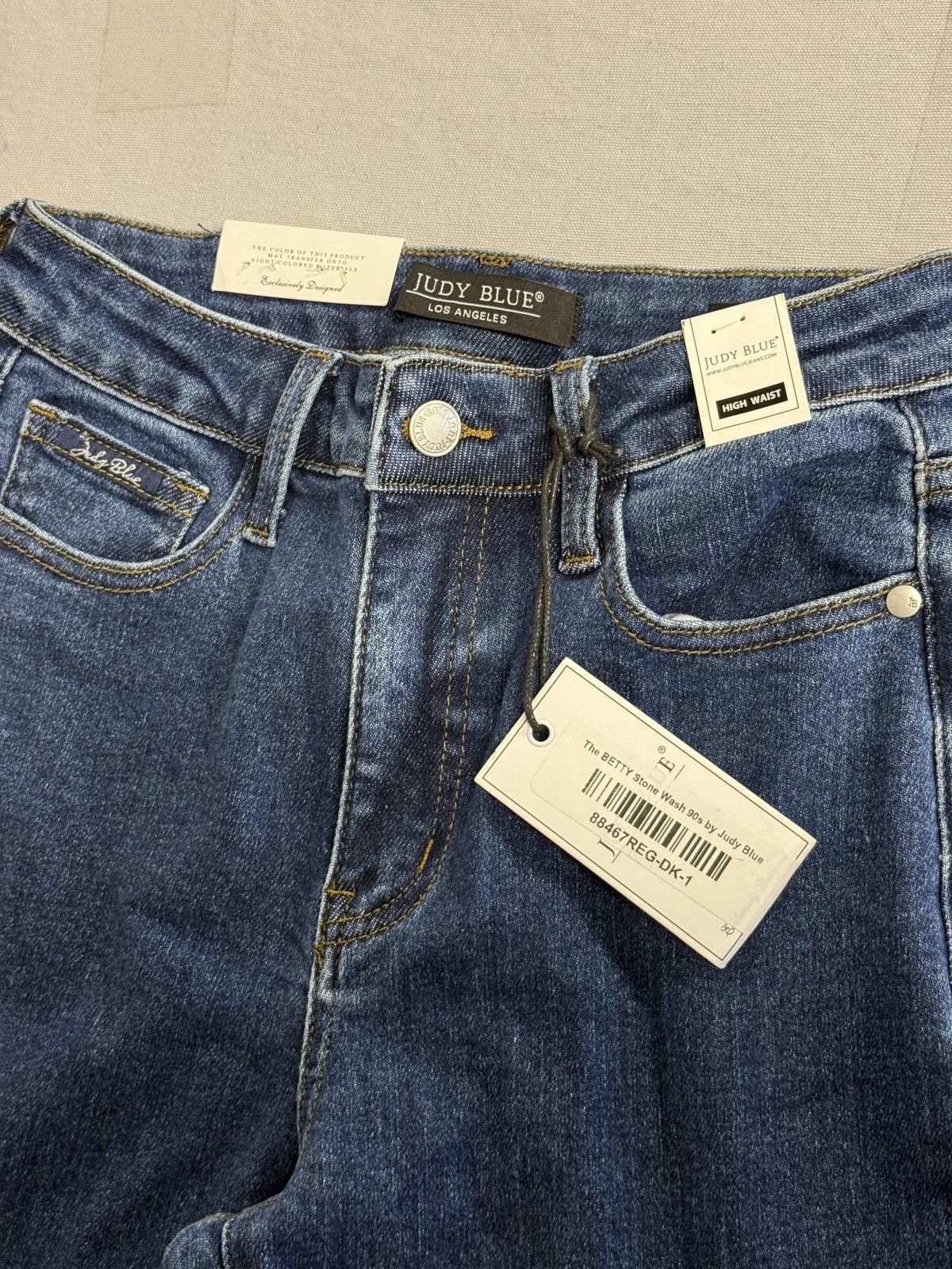 Other Judy Blue Jean The Betty Stone Wash 90s NWT Petite Size 1/25 Size 25" / US 0 / IT 36 - 5 Thumbnail