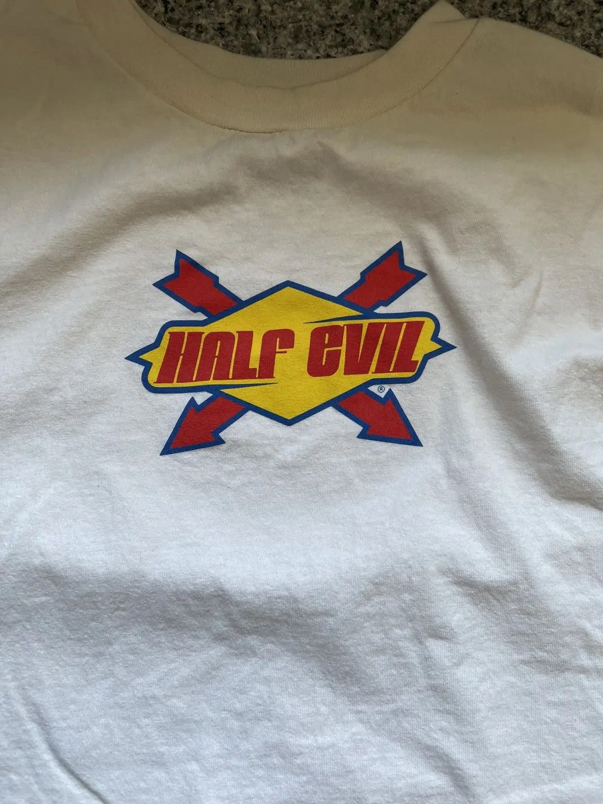 Other HALF EVIL GAS TEE Size US XXL / EU 58 / 5 - 2 Thumbnail