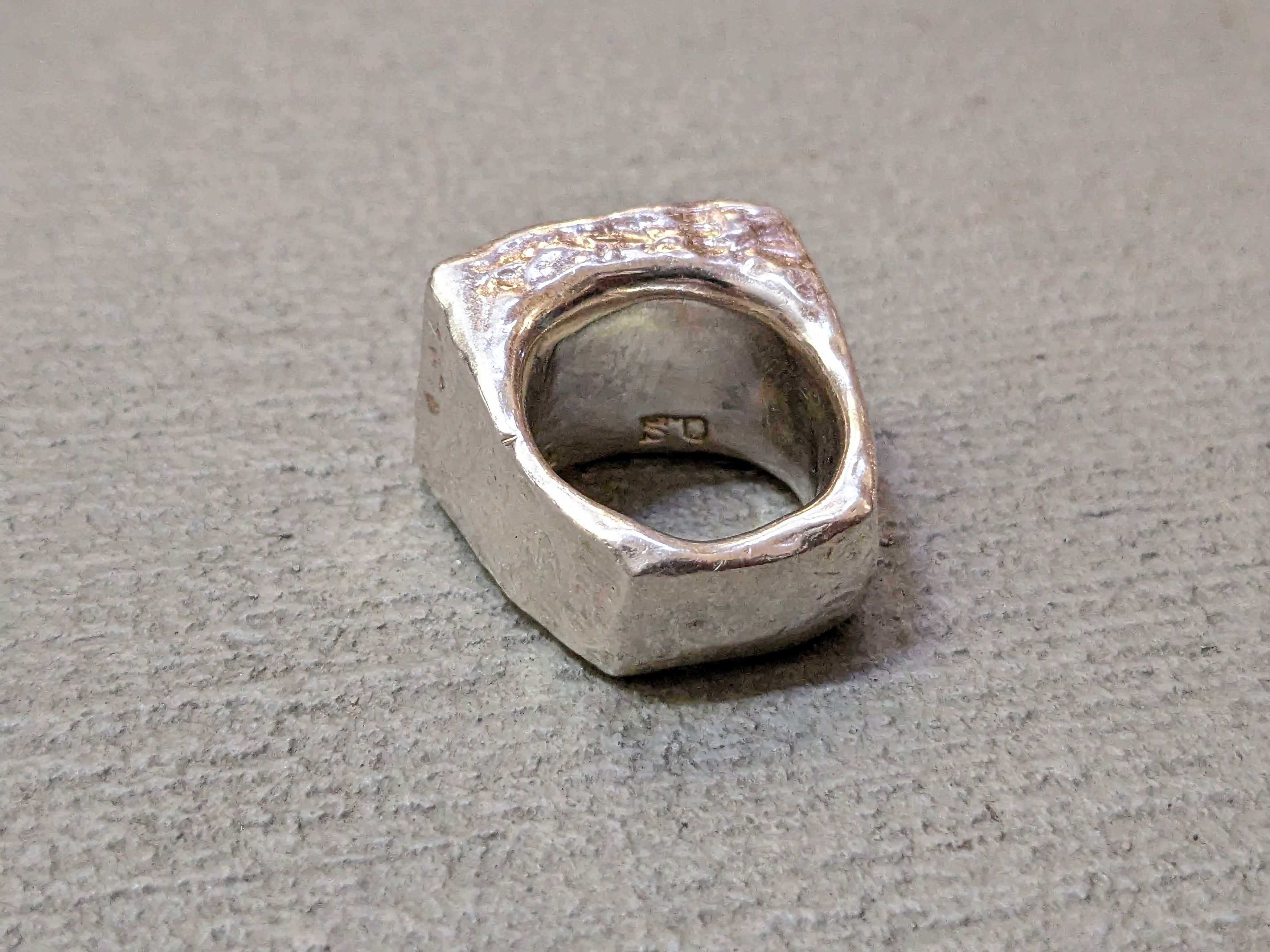 Jewelry Vintage Sterling Silver Ring Size 7.5 Hammered Modern Y2K Size ONE SIZE - 7 Thumbnail