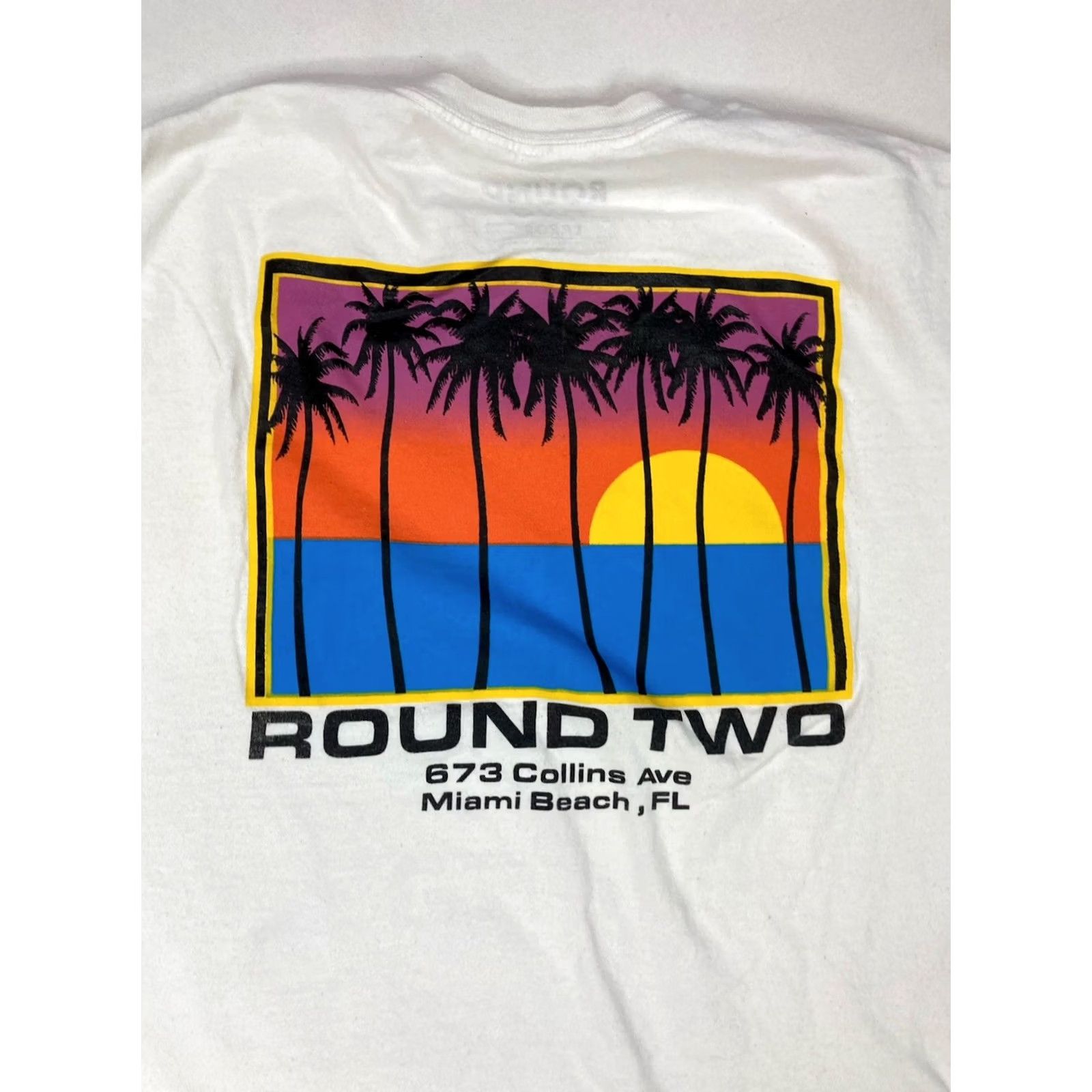 Round Two VINTAGE Round Two Miami Graphic T-shirt Men L White Long Sleeve Crew Neck Logo City USA 90s Mens Size US L / EU 52-54 / 3 - 2 Thumbnail