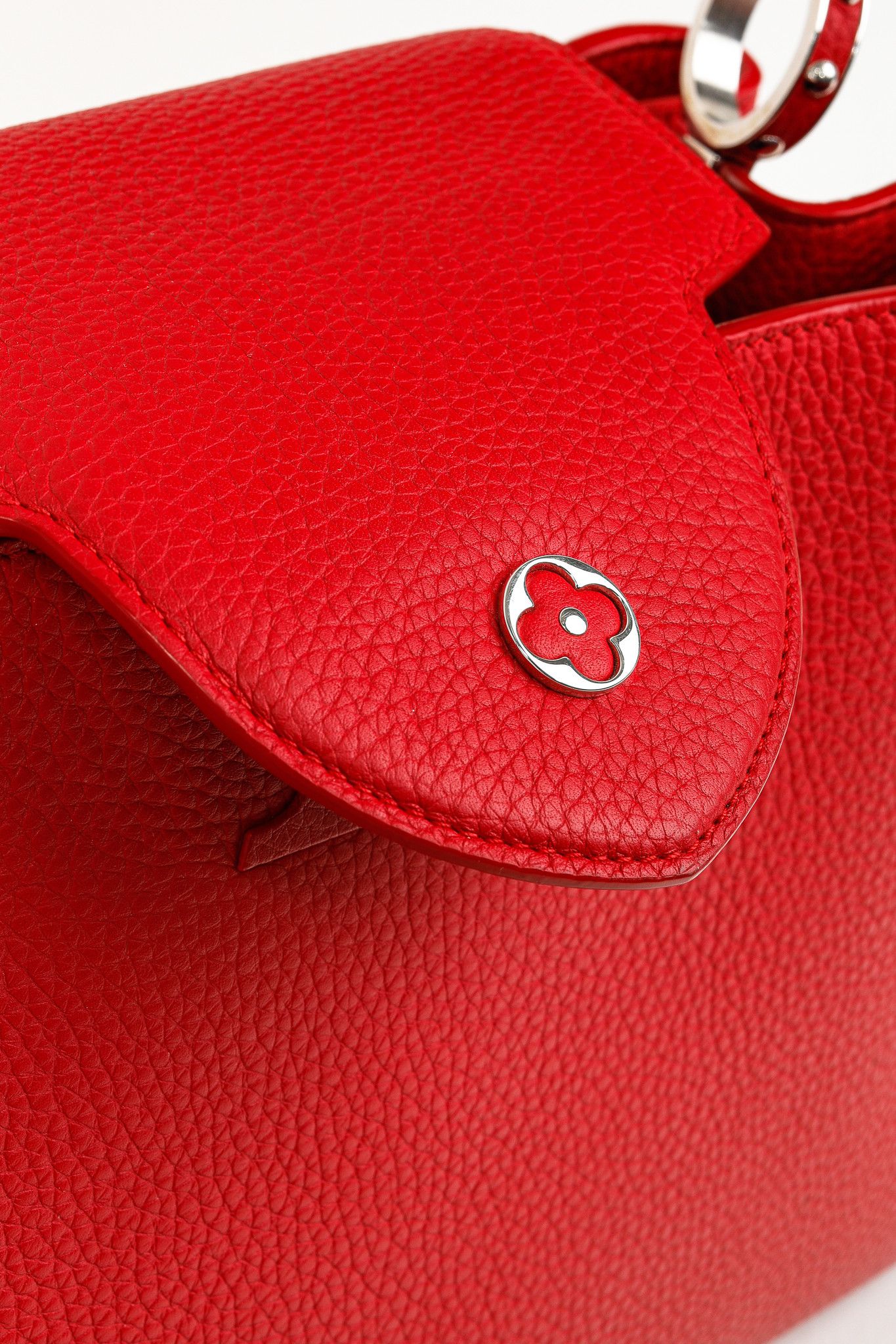 Louis Vuitton Louis Vuitton Capucines MM Rubis Taurillon Leather Satchel Size ONE SIZE - 9 Thumbnail
