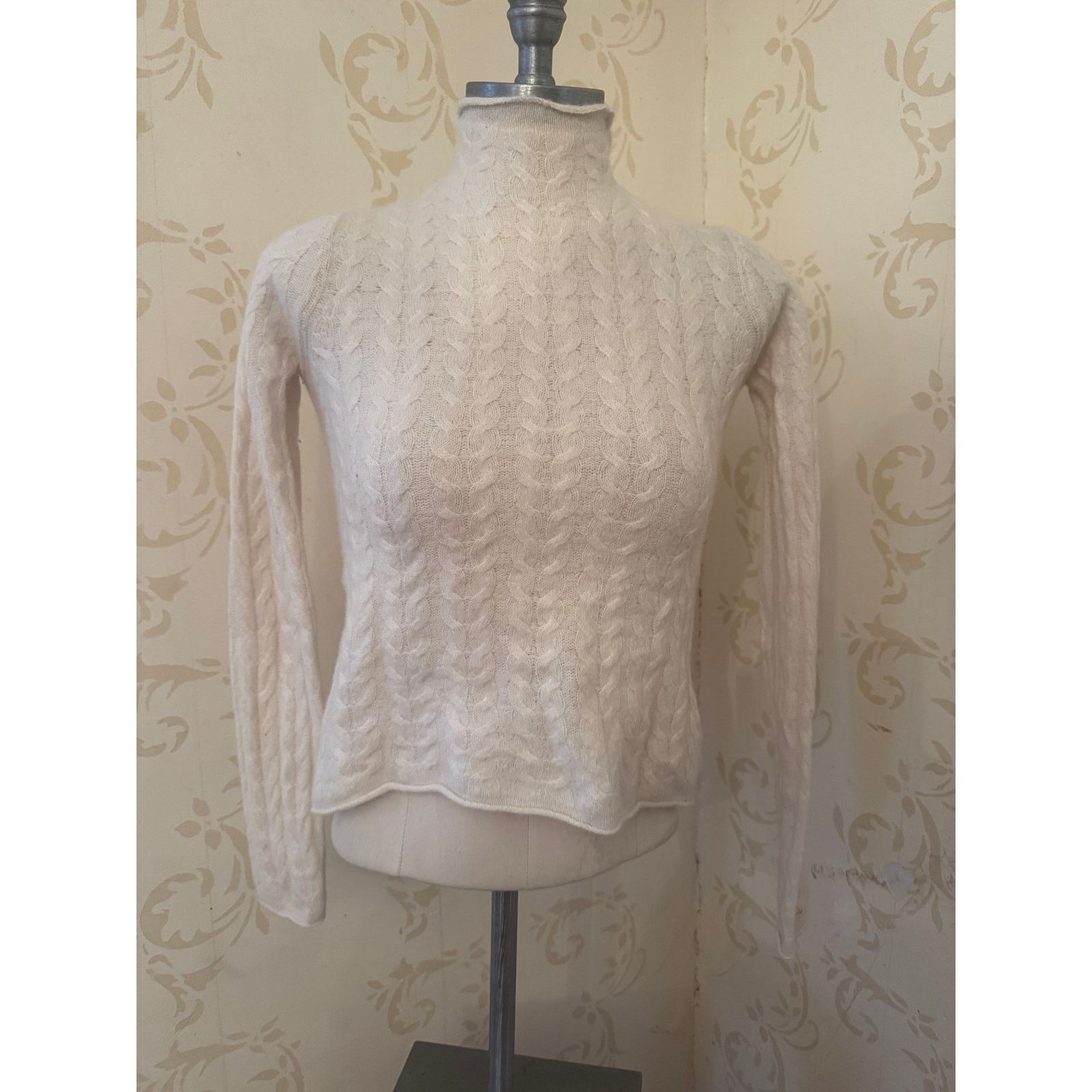 Theory Ladies Small Theory 100% Cashmere Super Dainty Cable Sweater Size S / US 4 / IT 40 - 1 Thumbnail