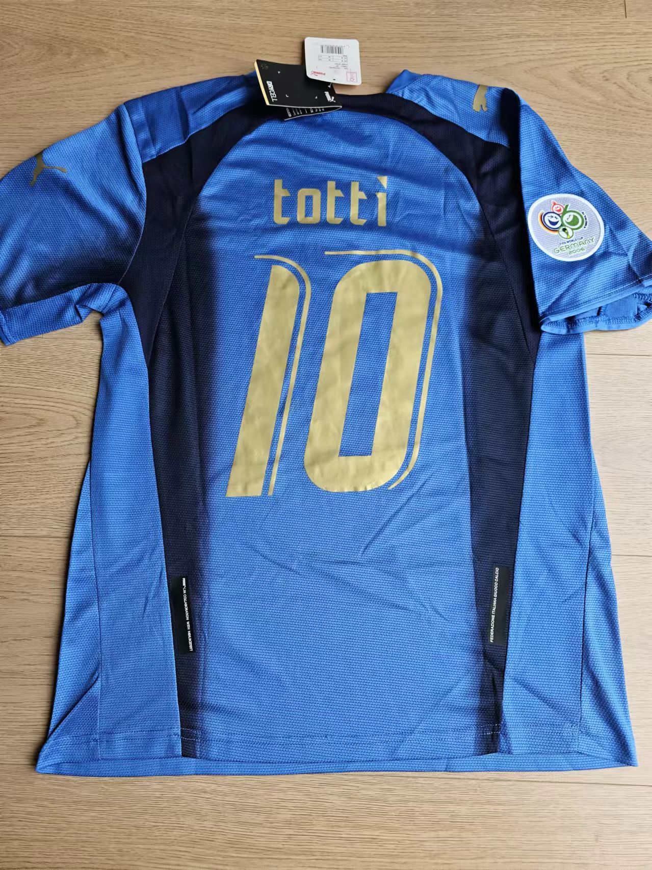 Other Italy Totti Jersey 2006 Size US M / EU 48-50 / 2 - 2 Thumbnail