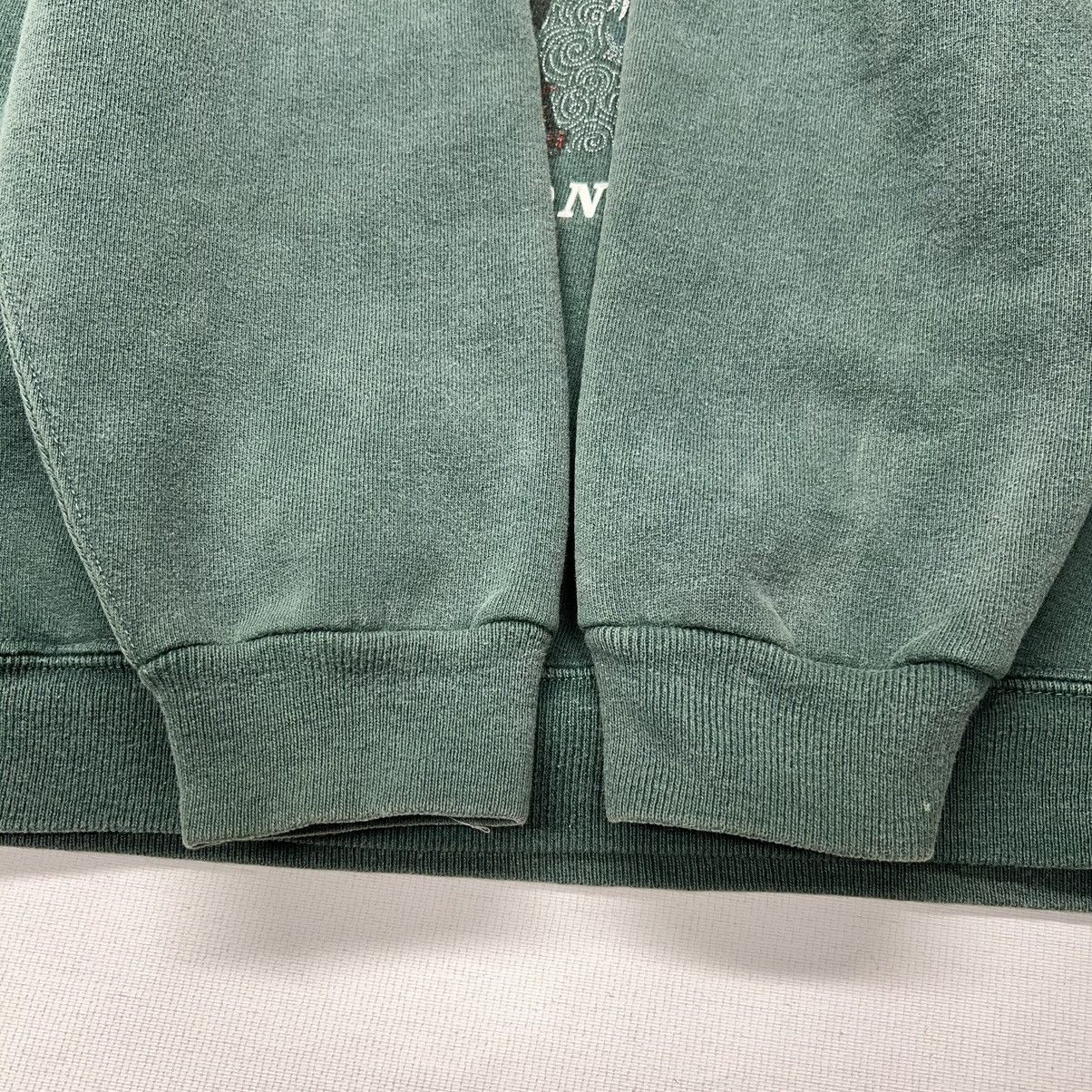 American Eagle Outfitters × Vintage VTG American Eagle Outfitters Crewneck Green Alaska Native Size US XL / EU 56 / 4 - 13 Thumbnail