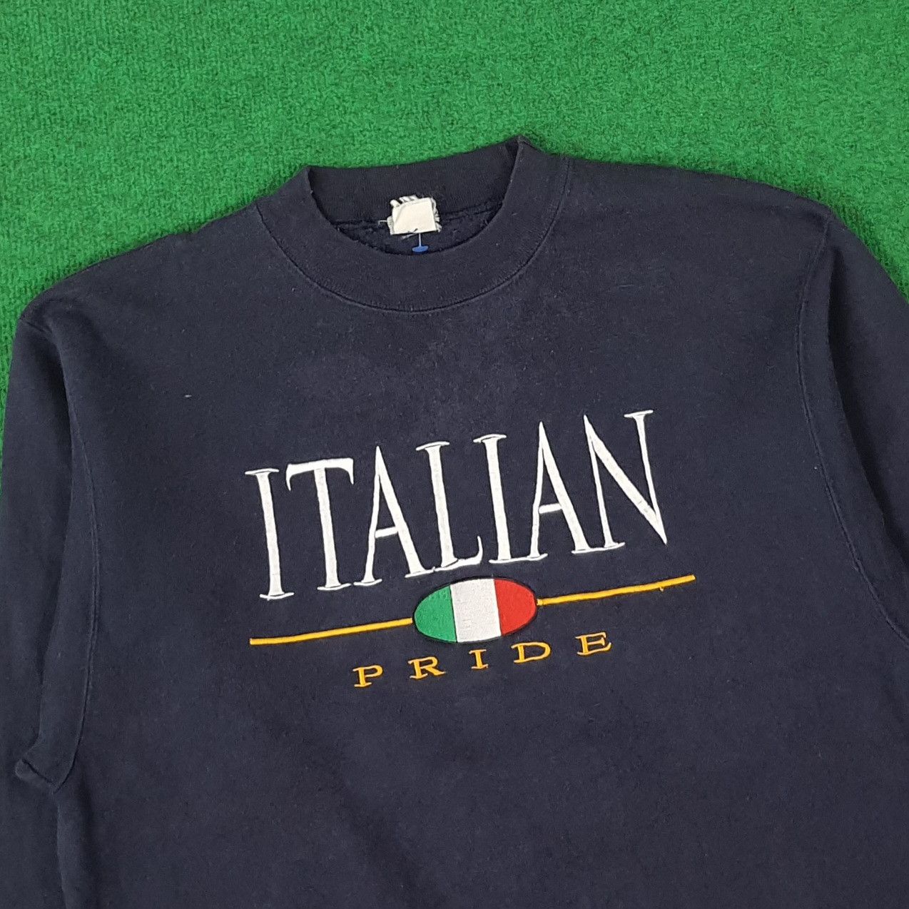 Vintage Italian Pride Embroidery Design Sweatshirts