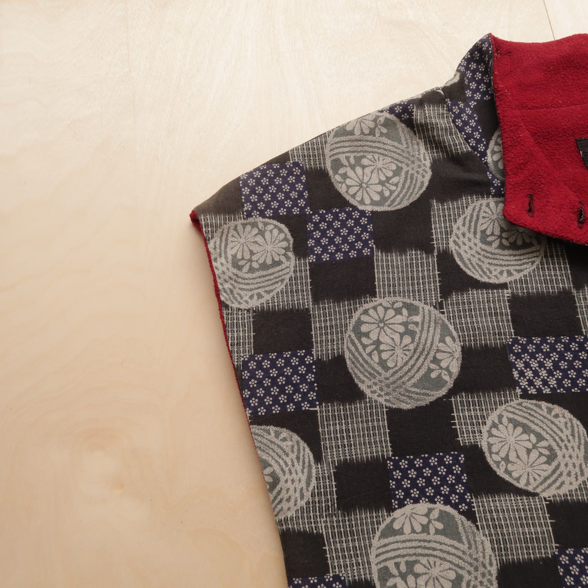 Japanese Brand 1990s Renge Japanese Script Patchwork Vest Size US L / EU 52-54 / 3 - 12 Thumbnail