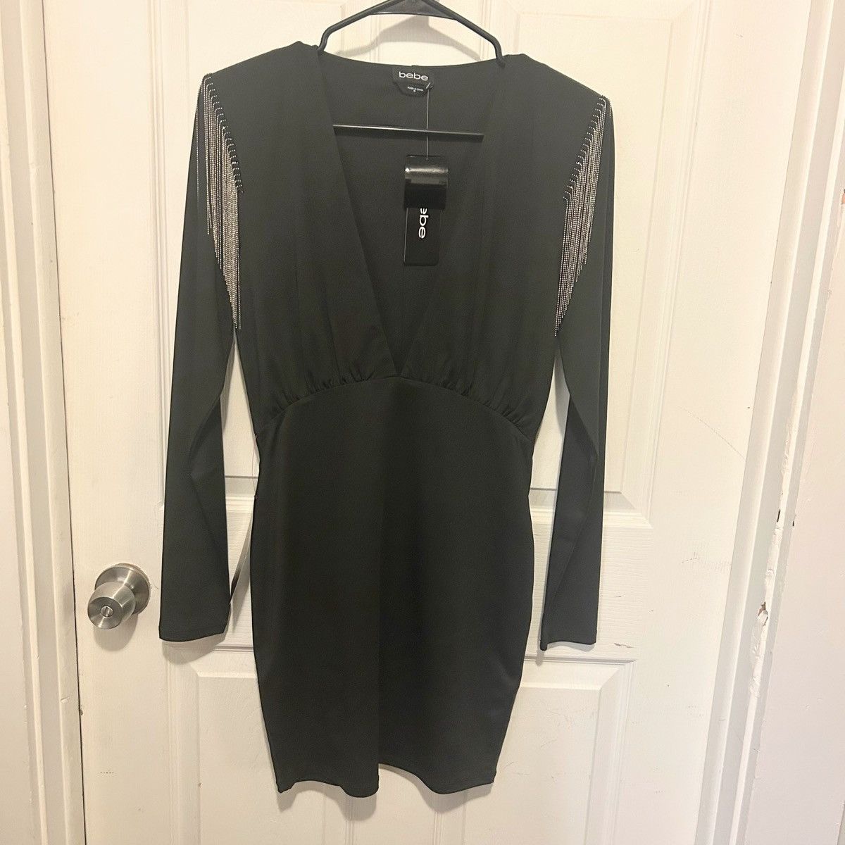 Bebe Bebe Black Fringe Trim V-Neck Mini Dress Medium M BNWT Size M / US 6-8 / IT 42-44 - 4 Thumbnail