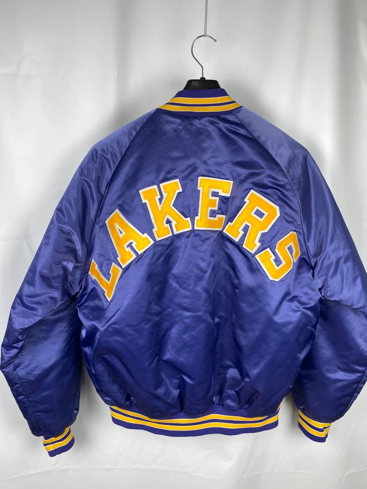 Chalk Line Vintage Los Angeles Lakers Chalk Line Bomber Jacket size XL Size US XL / EU 56 / 4 - 1 Thumbnail