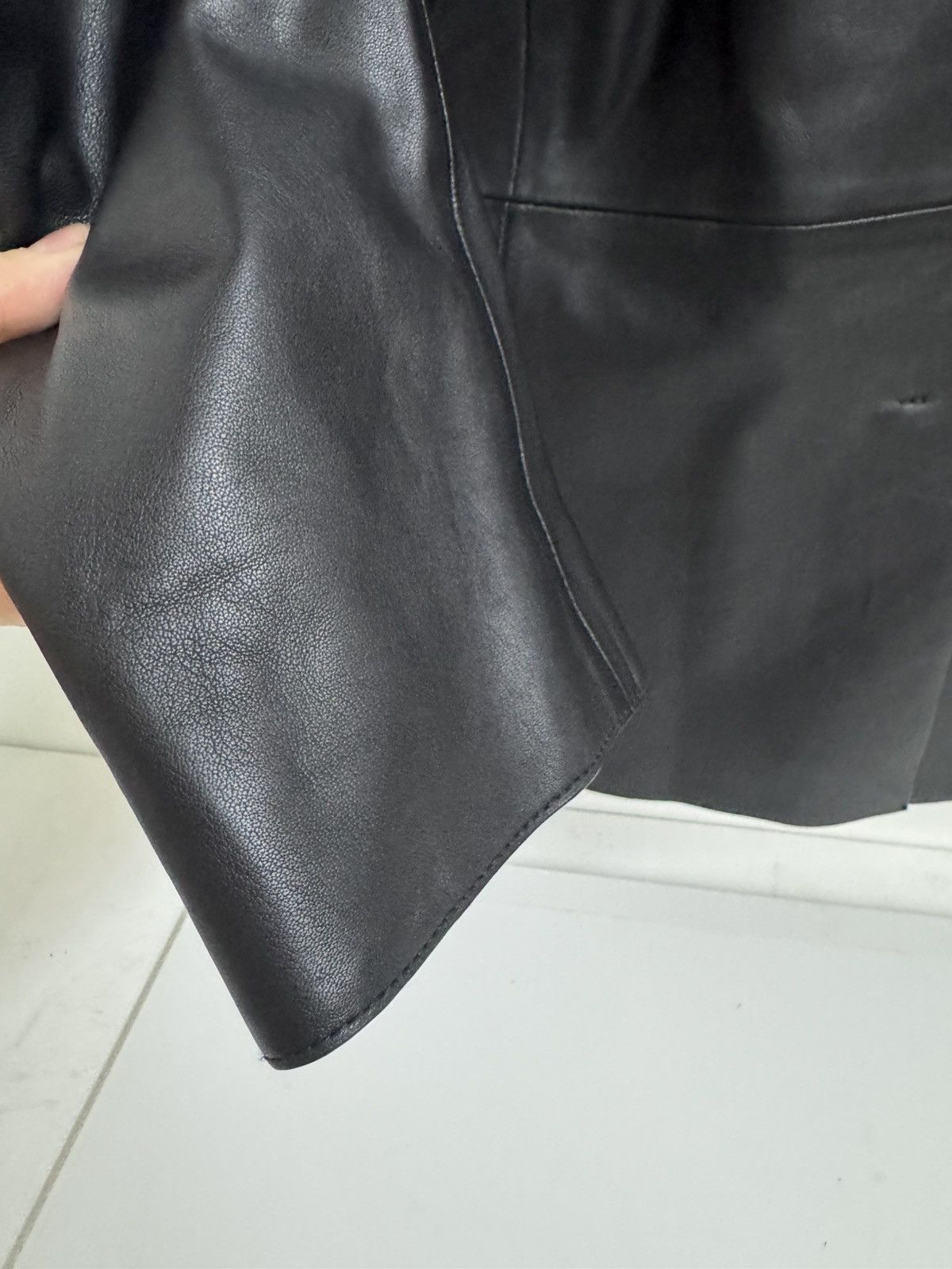 Cos COS Black Leather Blazer – Lambskin – Size 40R – Minimalist Size US M / EU 48-50 / 2 - 8 Thumbnail