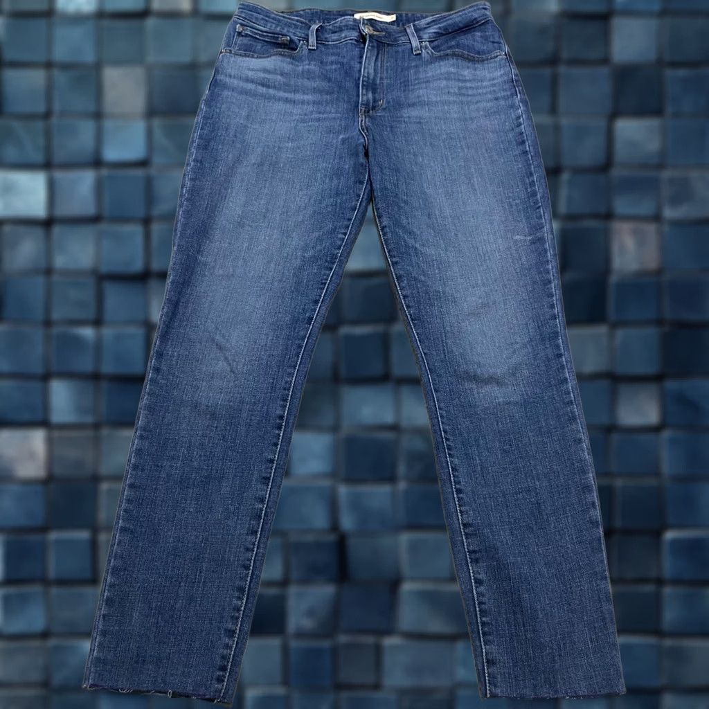 Levi's Levi'S Jeans Womens 31 Blue Denim Wash High Rise Skinny Raw Hem Size 24" / US 00 / IT 34 - 1 Thumbnail