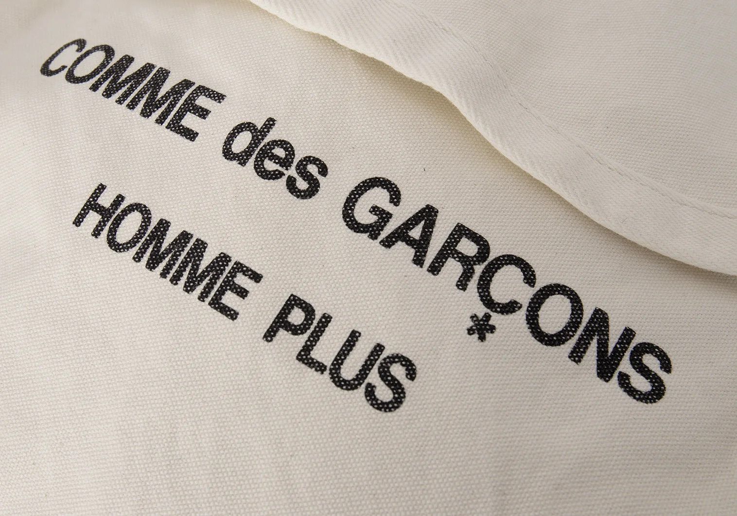 Comme des Garcons Homme Plus Canvas Shoulder Bag in Ivory with Logo Print Size ONE SIZE - 9 Thumbnail