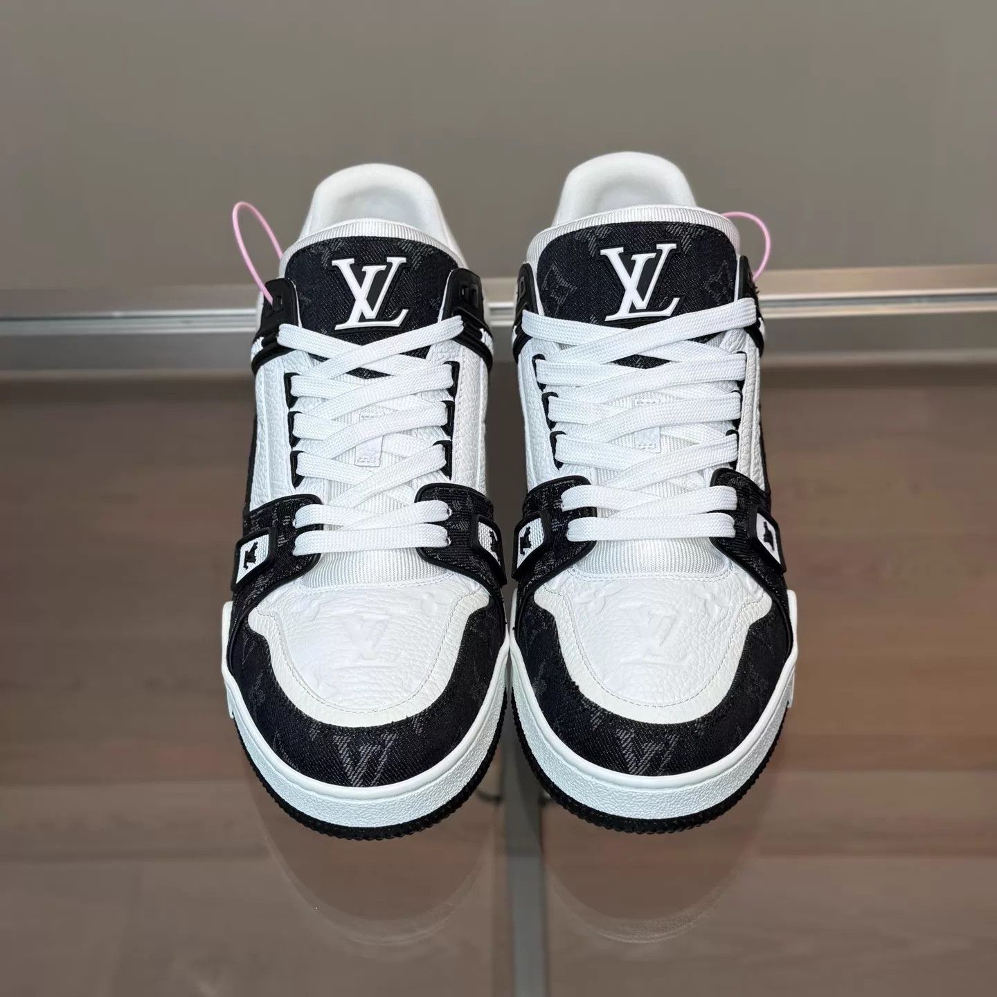 Louis Vuitton LV Trainer Black White Denim UK9(43) New Unworn Original Box Size US 10 / EU 43 - 5 Thumbnail