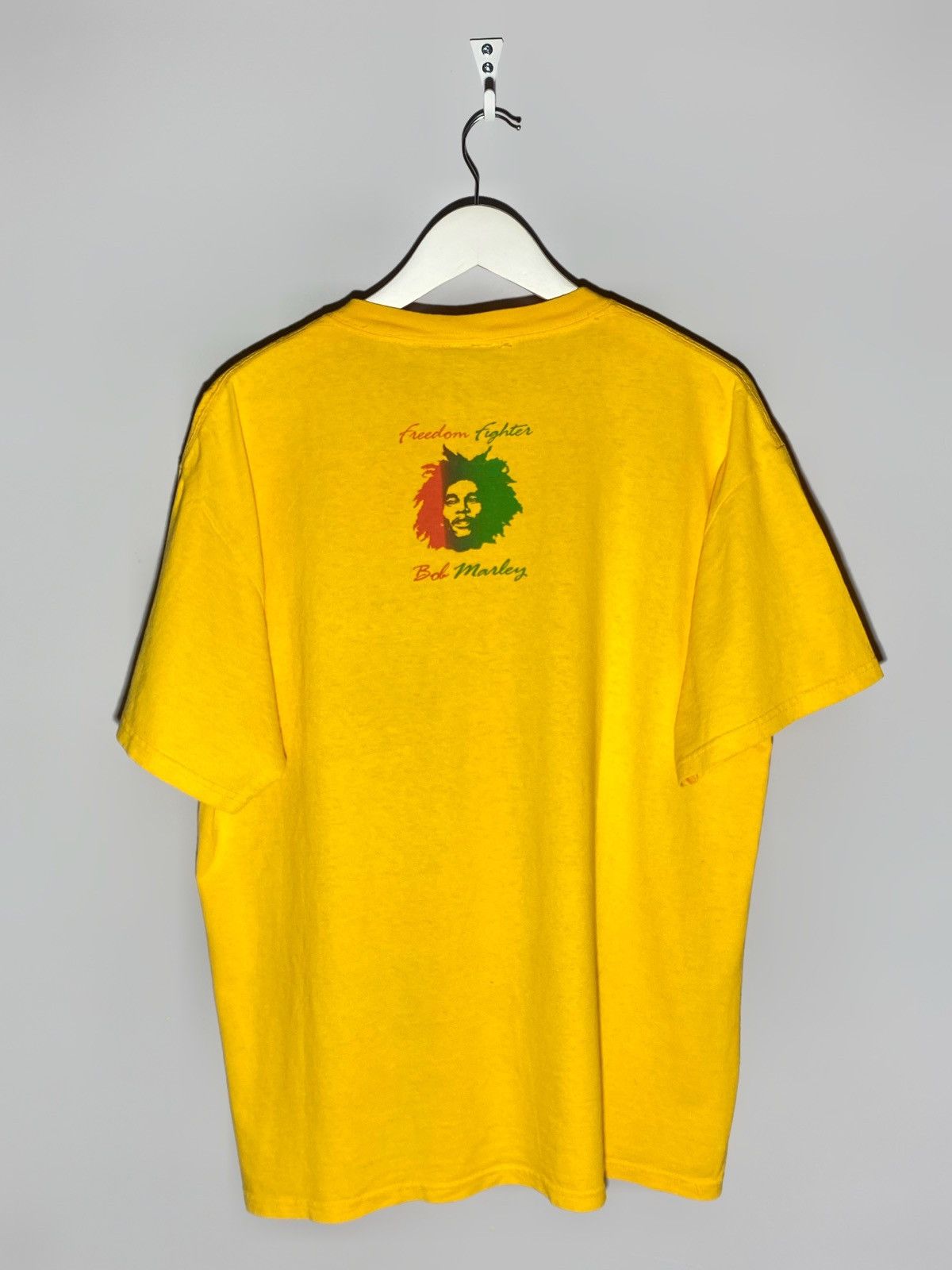 Band Tees × Bob Marley × Vintage Vintage Bob Marley Freedom Fighter 2004 Graphic Print Shirt Size US L / EU 52-54 / 3 - 2 Thumbnail