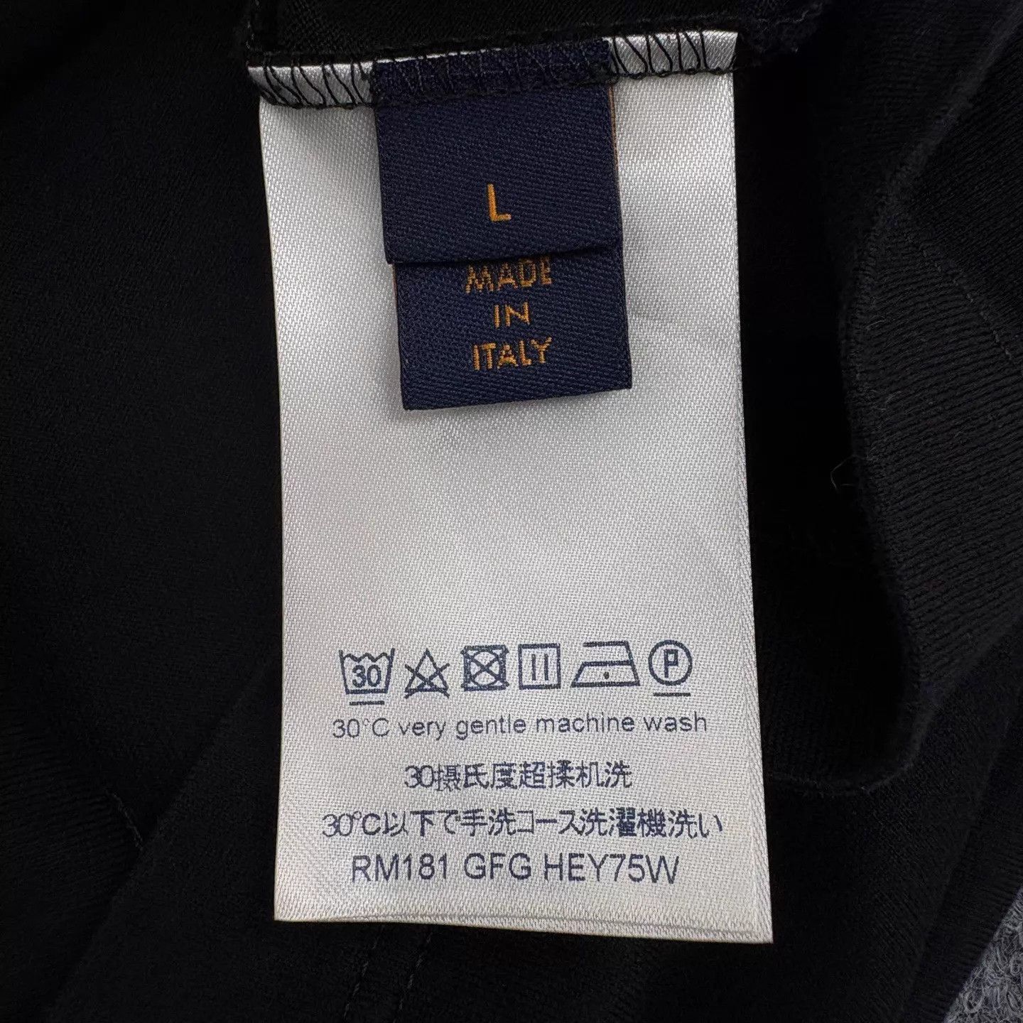 Louis Vuitton LV half-neck short-sleeve black T-shirt L Size US L / EU 52-54 / 3 - 5 Thumbnail