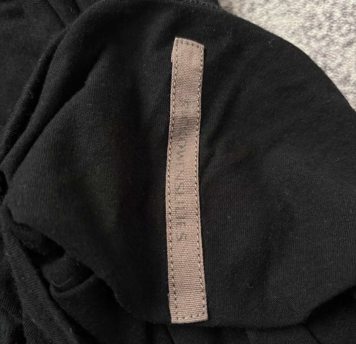 Rick Owens Rick Owens Asymmetrical Short Sleeve Tee Size US M / EU 48-50 / 2 - 4 Thumbnail