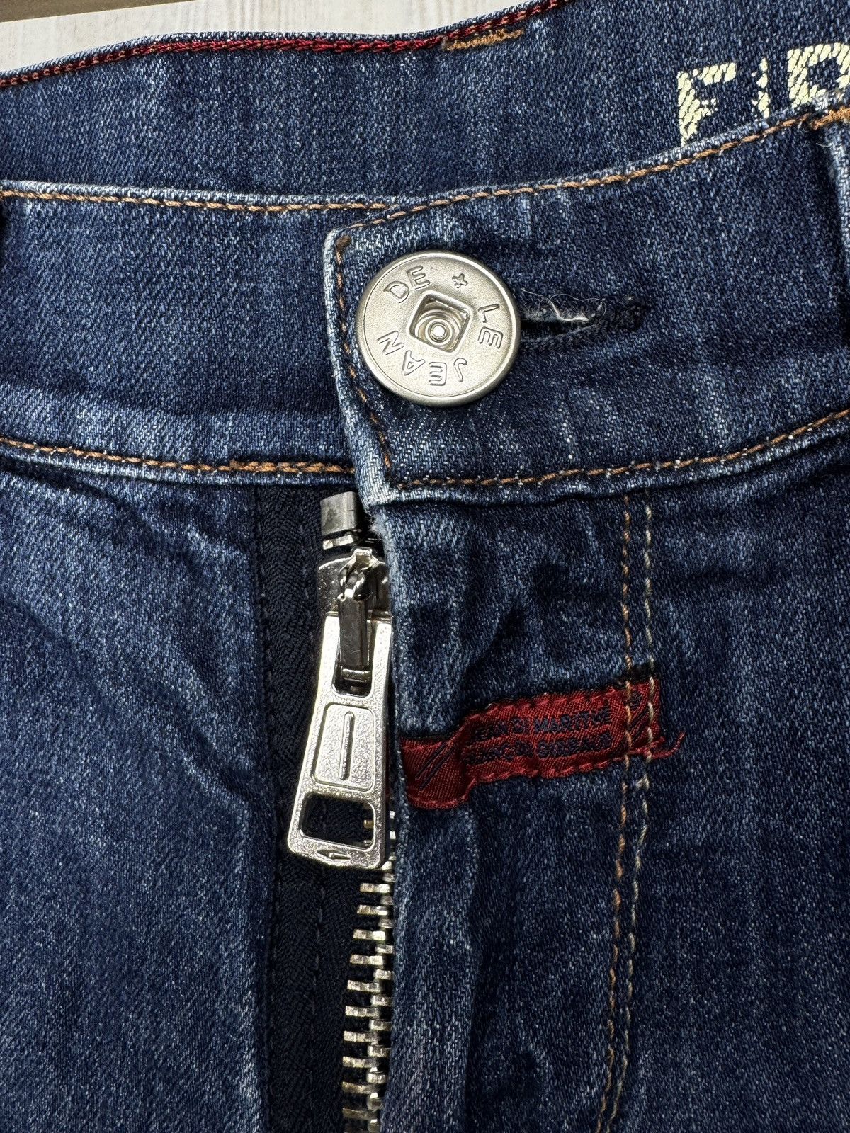 Marithe + Francois Girbaud Le jean devMarithe Francois Girbaud blue faded denim pants Size 30" / US 8 / IT 44 - 4 Thumbnail