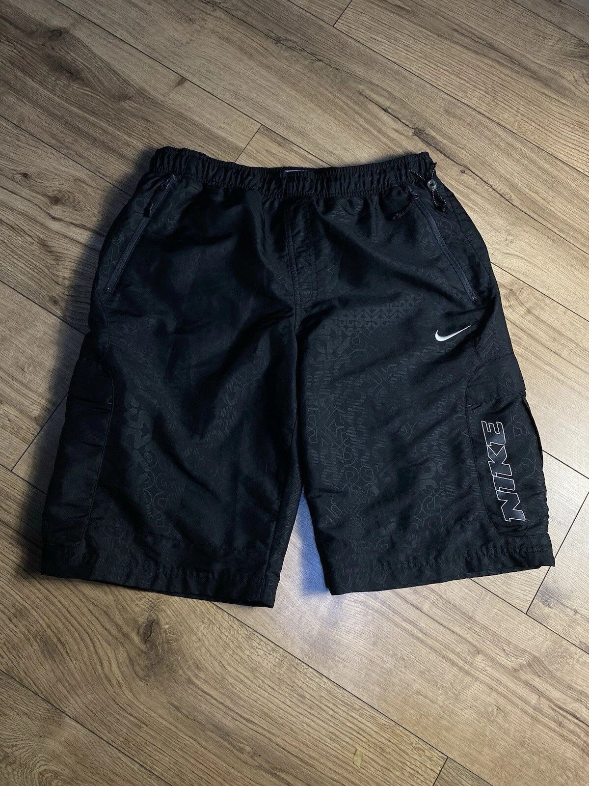 Nike Nike Vintage Rare Shorts Sz M Y2K Size US 32 / EU 48 - 1 Thumbnail