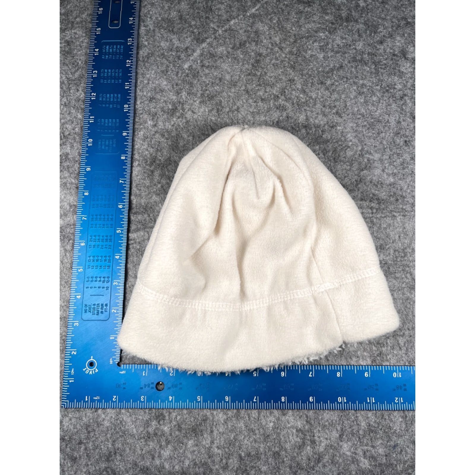 Vintage Time And Tru Beanie Women's One Size White Knit Polyester Faux Fur Hat Size ONE SIZE - 3 Thumbnail