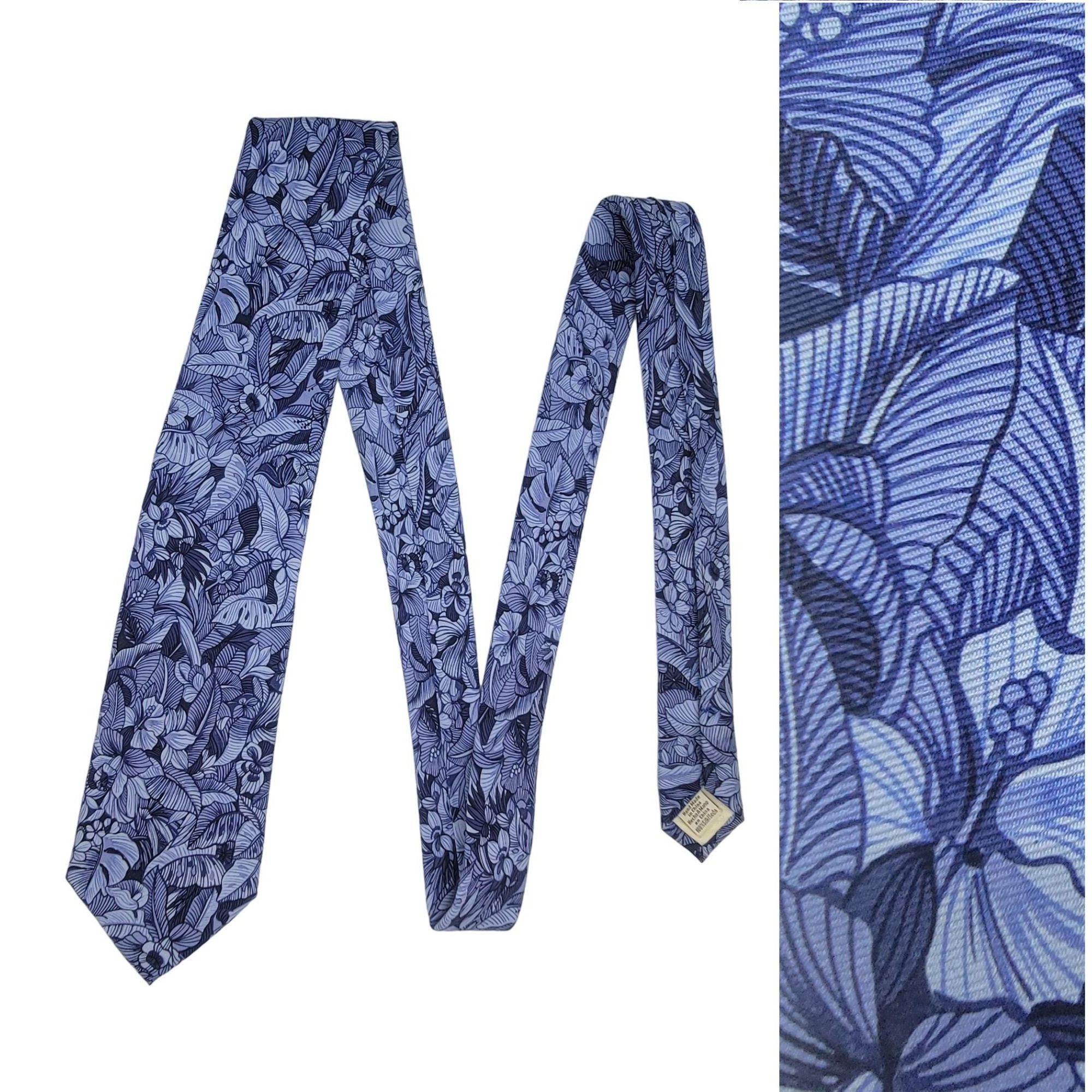 Tommy Bahama Vintage Tommy Bahama 100% Silk Tie Blue Leaves Flowers rare Size ONE SIZE - 1 Thumbnail