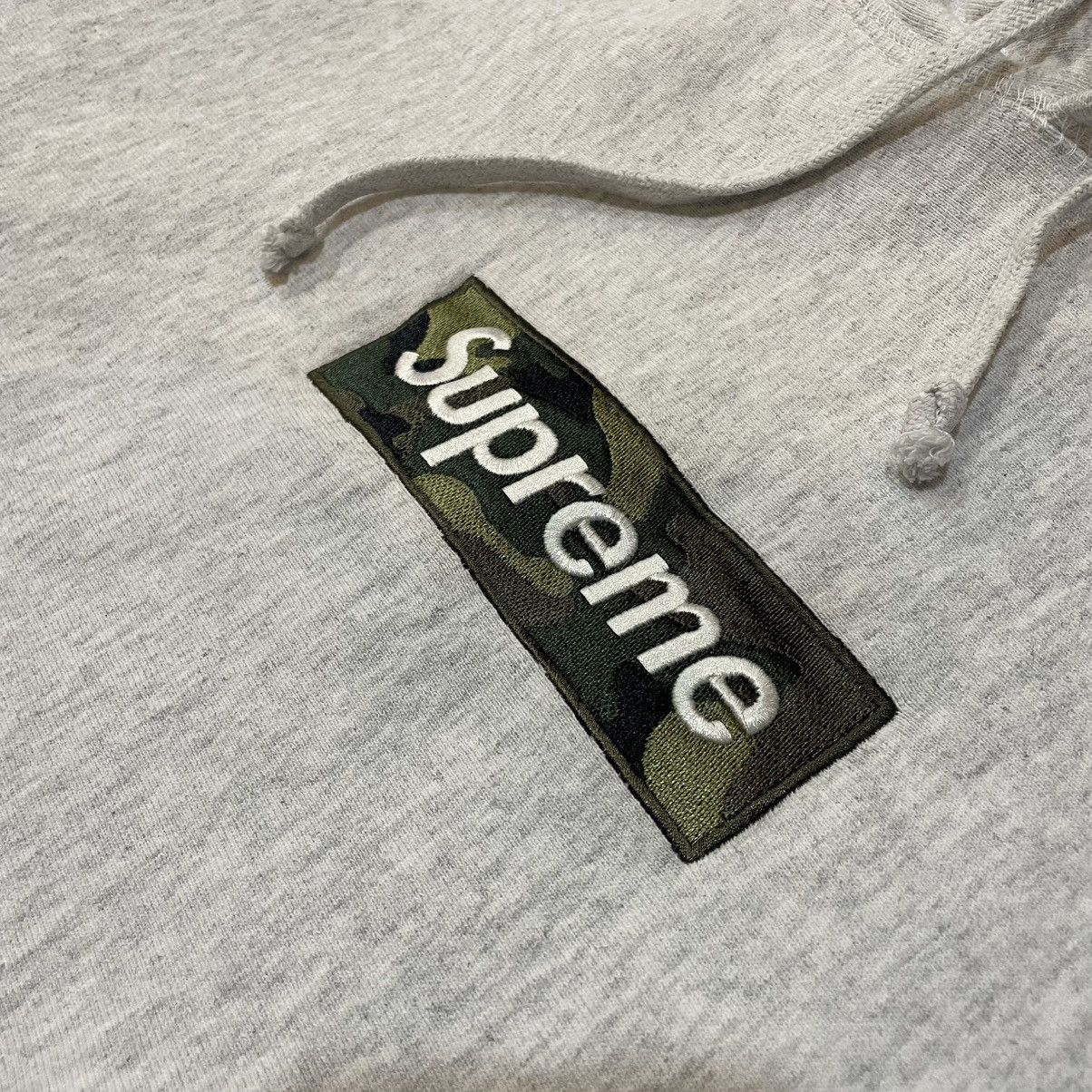 Supreme SUPREME BOX LOGO CAMO HOODIE Size US S / EU 44-46 / 1 - 3 Thumbnail