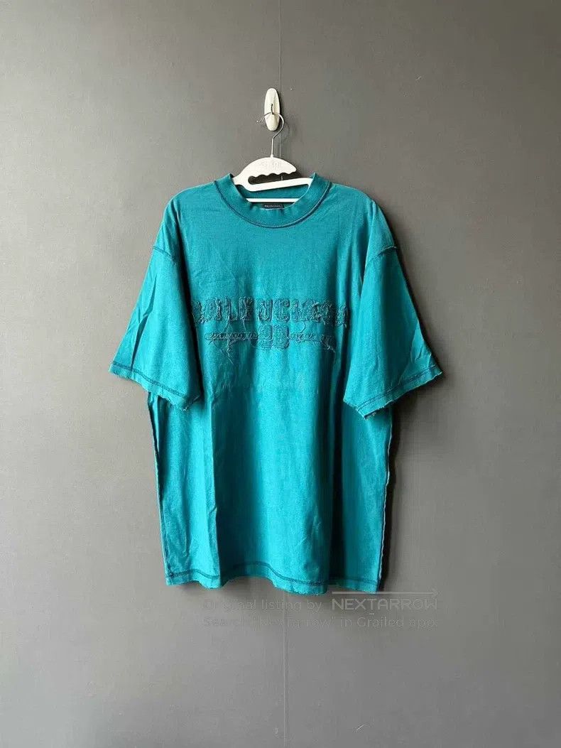 Other Balenciaga Embroidered Short Sleeve T-Shirt Size US S / EU 44-46 / 1 - 1 Thumbnail
