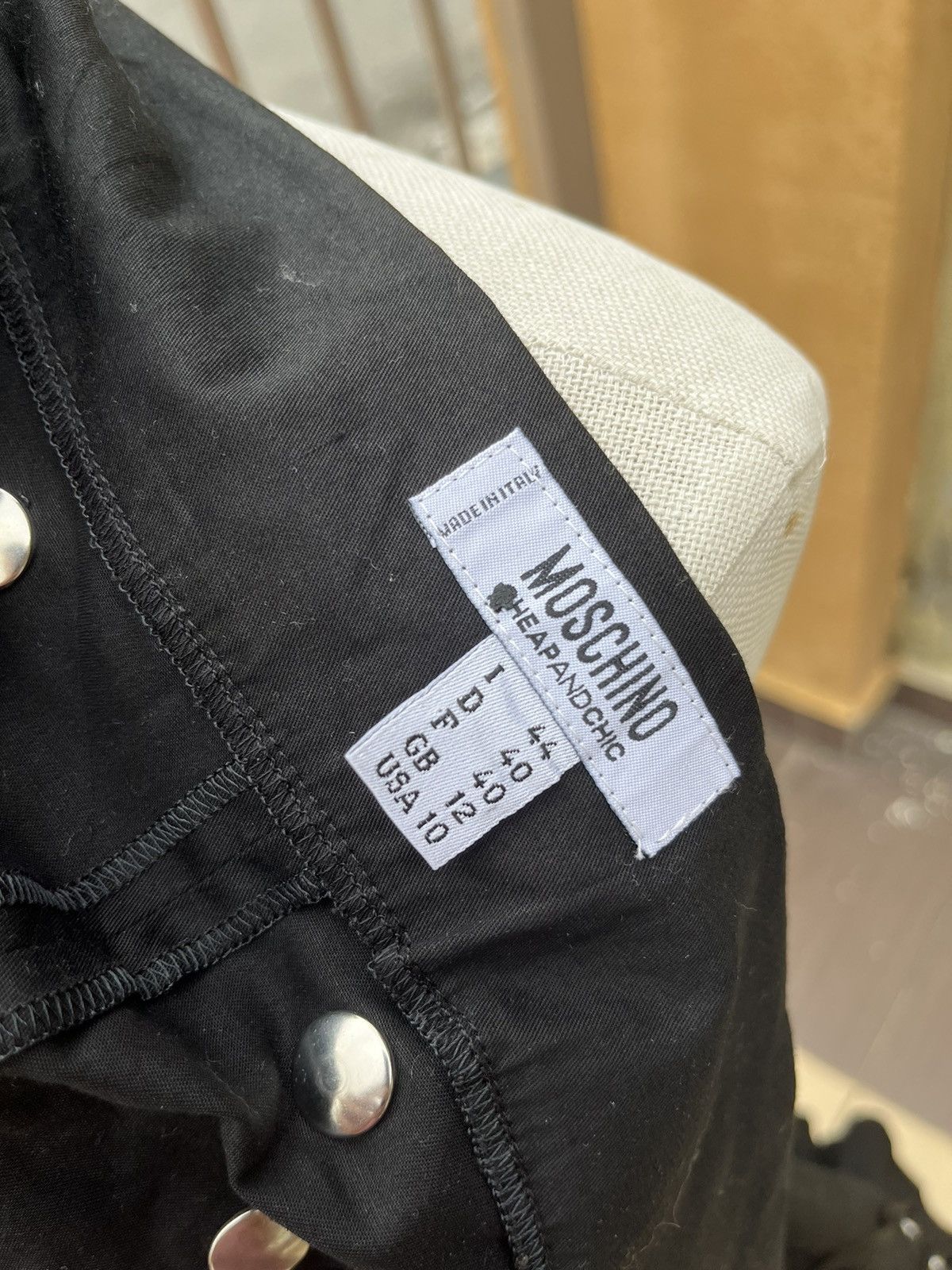 Moschino × Vintage Vintage moschino snap button Size S / US 4 / IT 40 - 13 Thumbnail