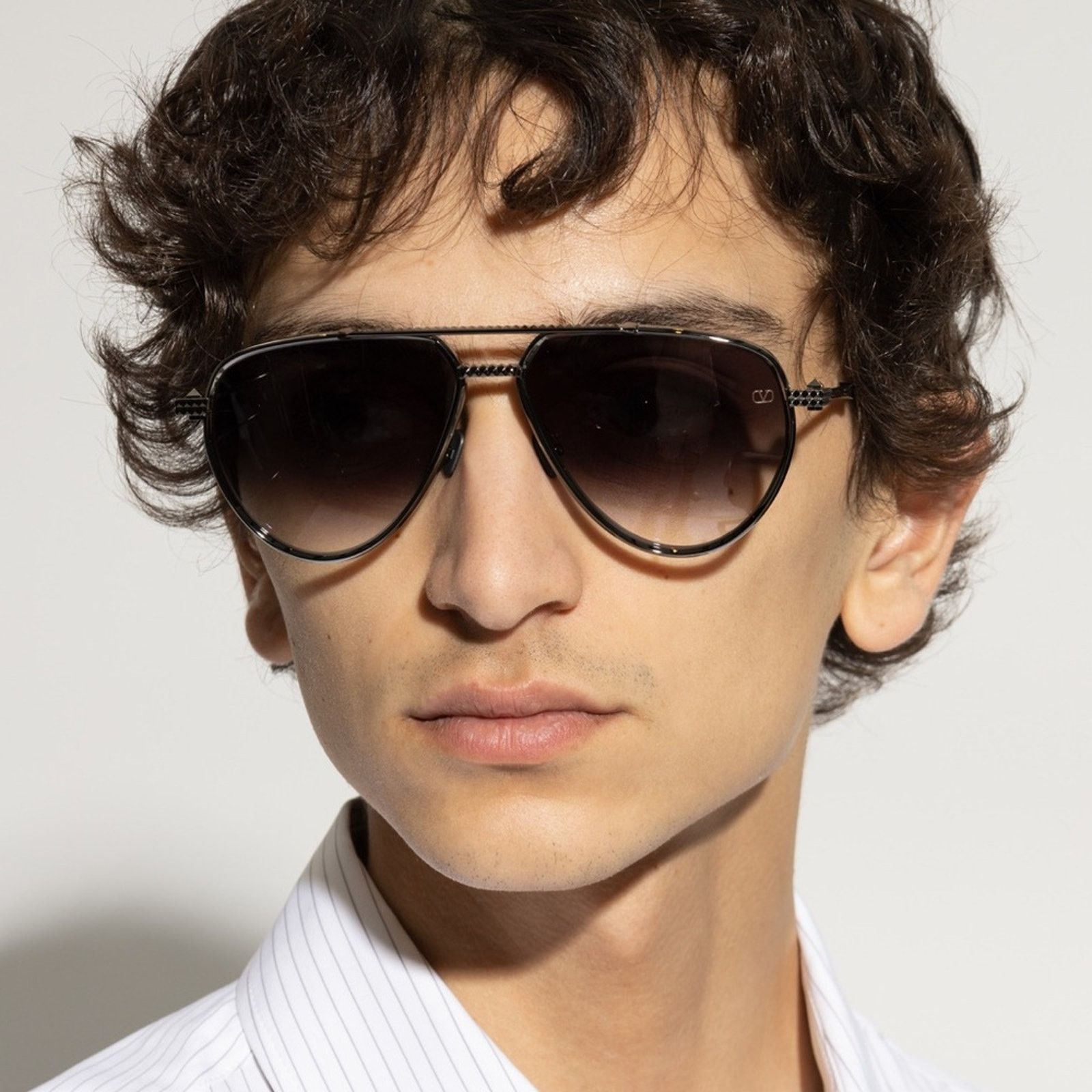 Valentino New! Valentino V STUD II VLS 133E Sunglasses, Authentic Size ONE SIZE - 6 Thumbnail