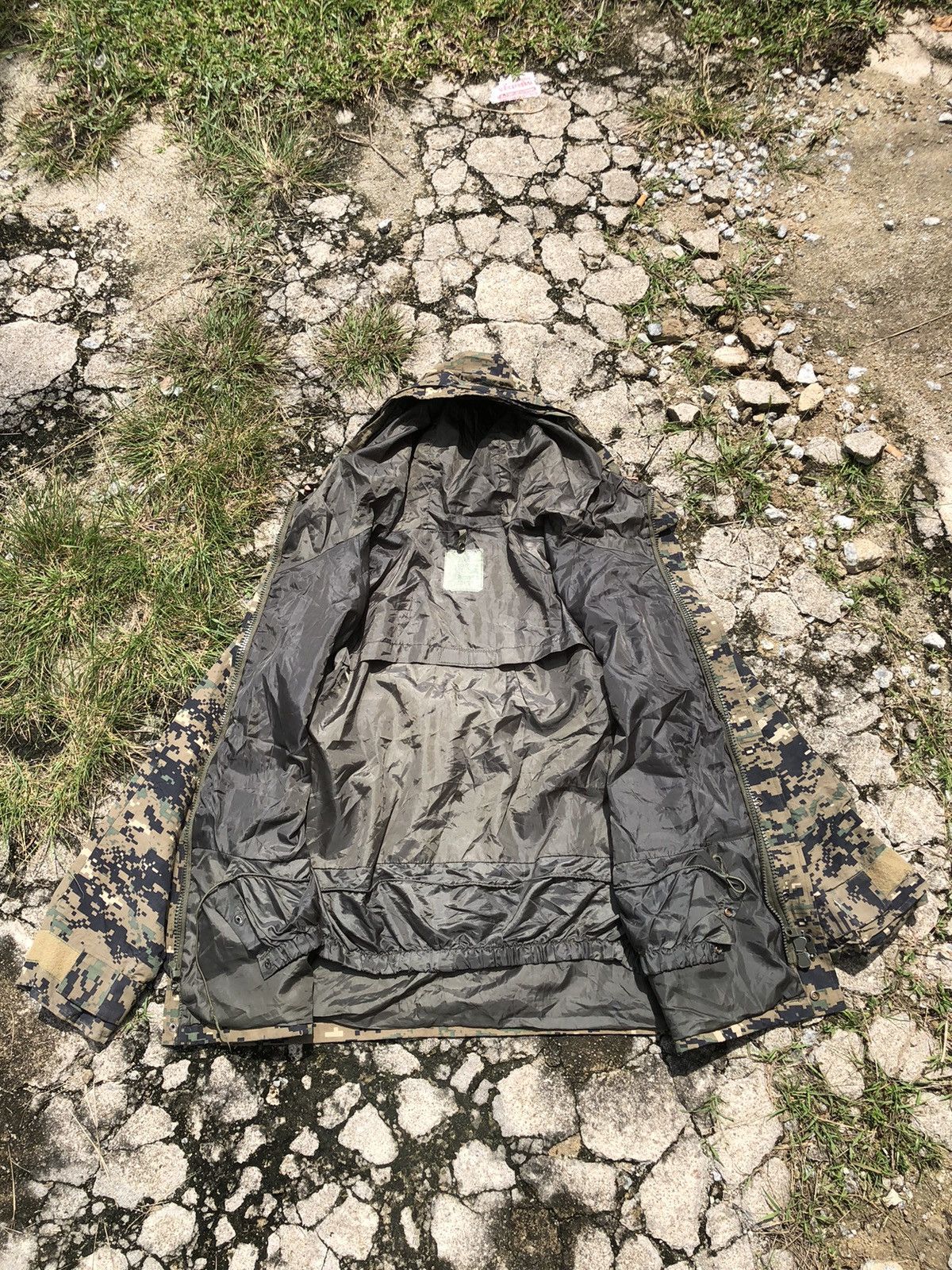 Japanese Brand × Vintage Vintage Army Camouflage Light Jacket Size US L / EU 52-54 / 3 - 14 Thumbnail