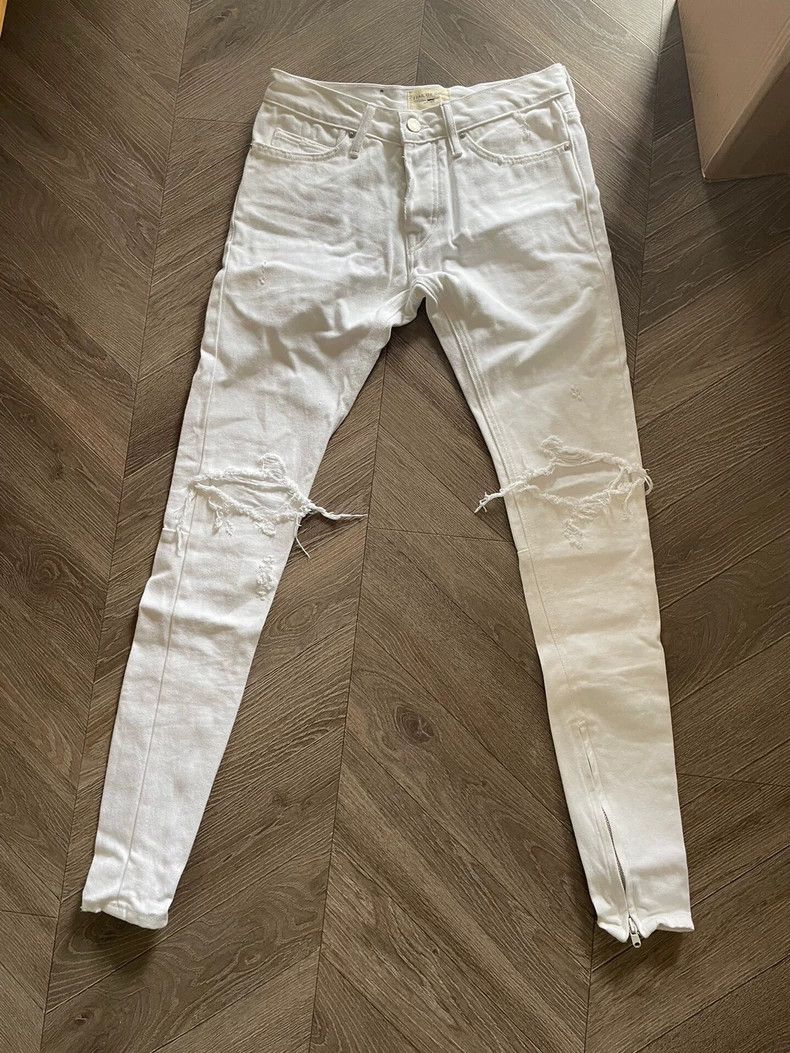 Fear of God Fear of God Co-branded limited season 4 White Bull Size US 28 / EU 44 - 1 Thumbnail