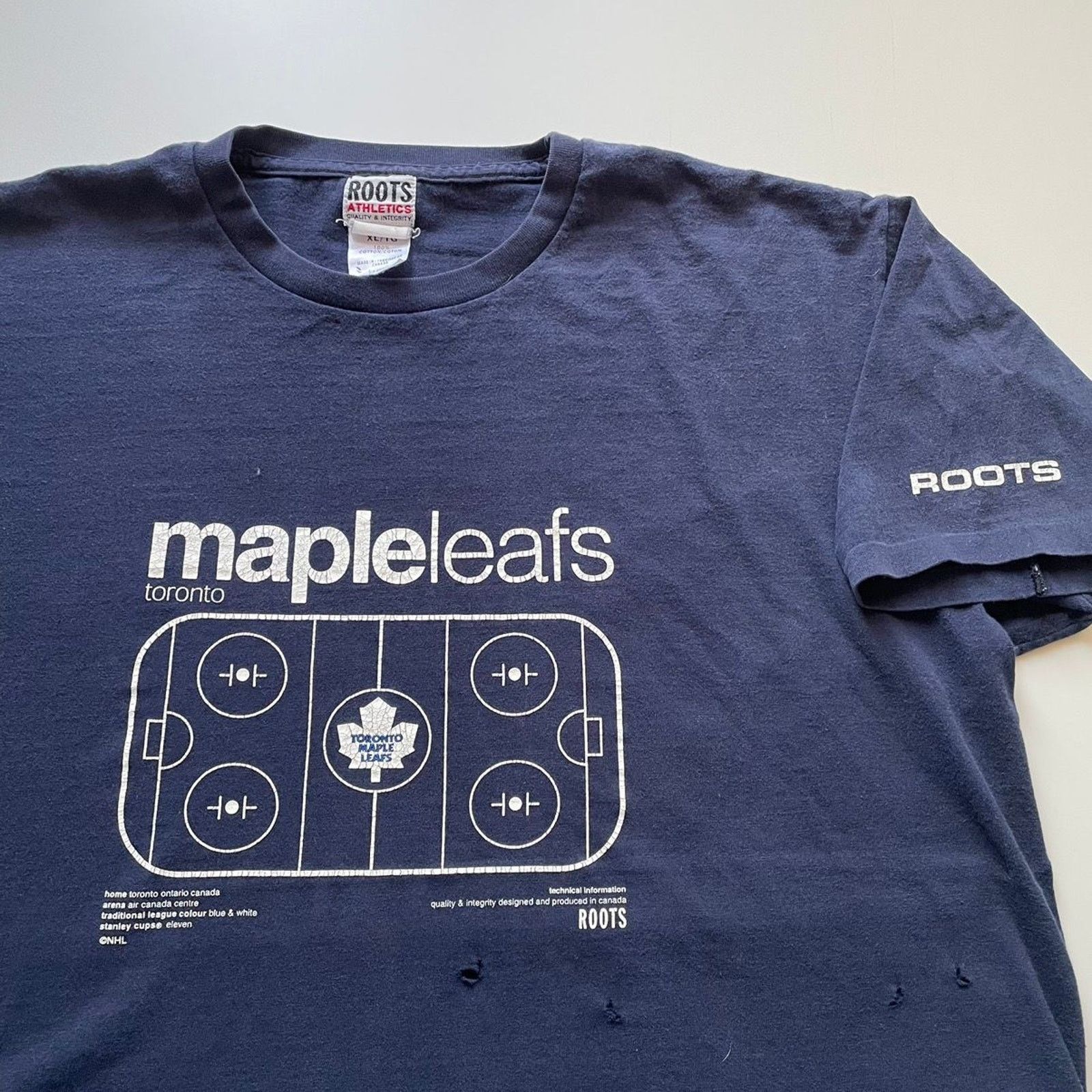 NHL Vintage 90s Toronto Maple Leafs NHL T Shirt XXL Roots Rare Size US XXL / EU 58 / 5 - 2 Thumbnail