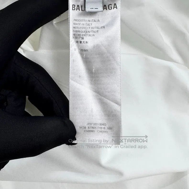 Balenciaga Balenciaga size 37 White Pocket Embroidered Love Heart Sma Size US XXS / EU 40 - 5 Thumbnail
