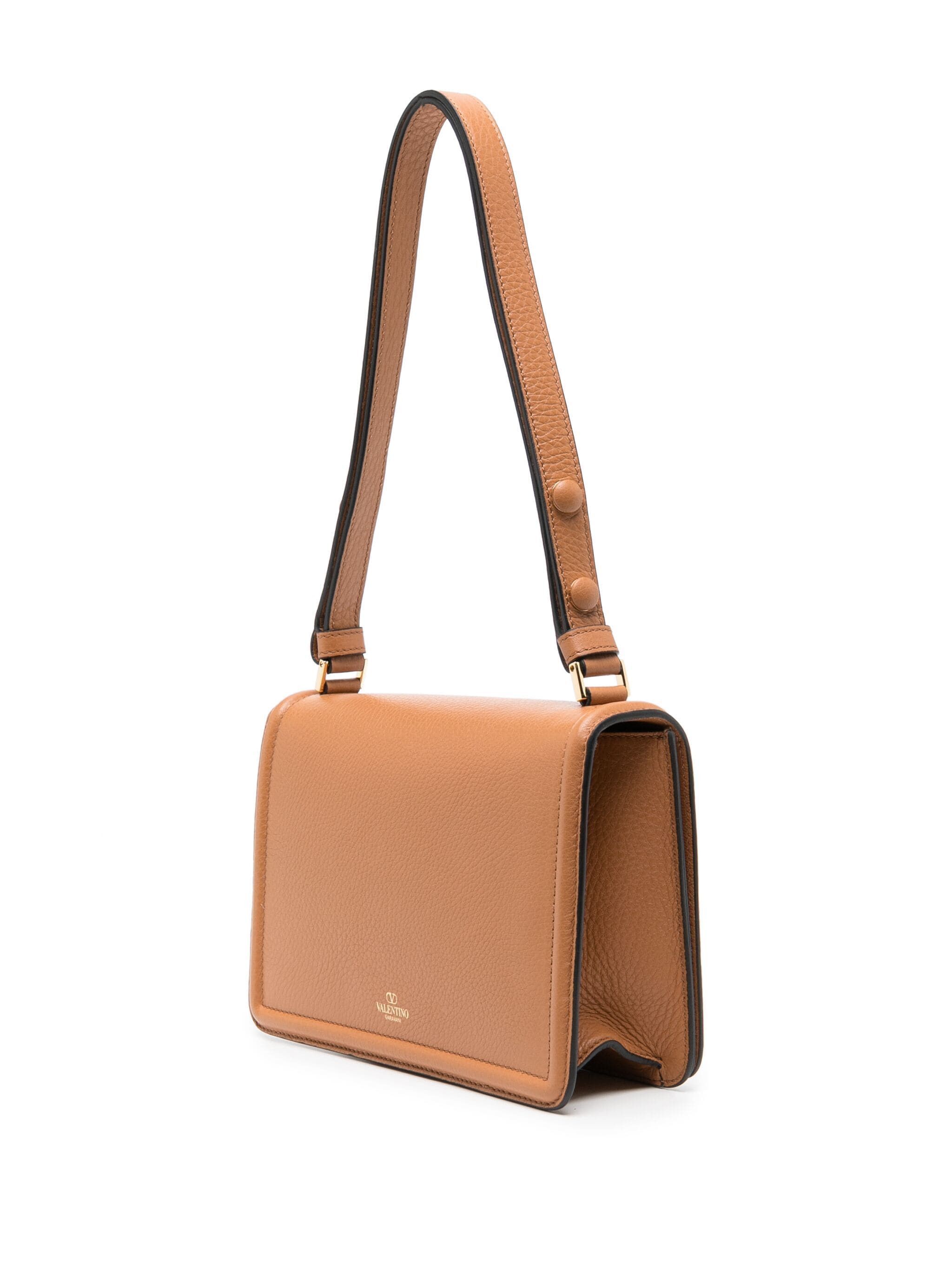 o1s22i1n0924 Size: OS / Vlogo Shoulder Bag in Brown