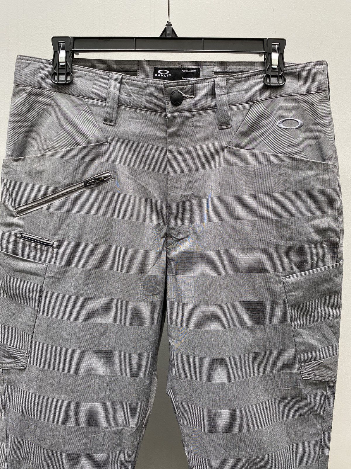 Oakley Oakley Hydrolix Cropped Pants Size US 31 - 4 Thumbnail