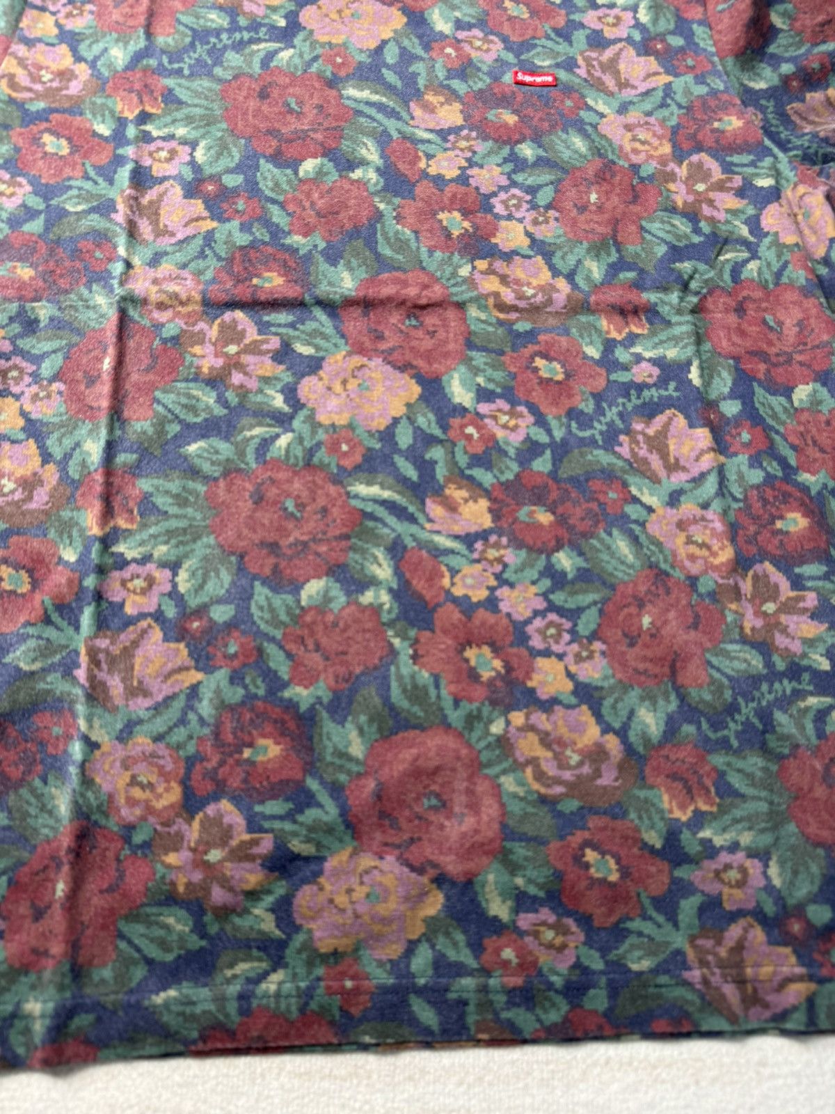 Supreme Small logo floral tee Size US M / EU 48-50 / 2 - 2 Thumbnail