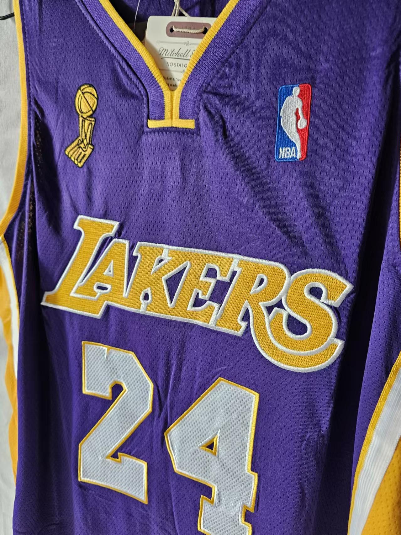 NBA L.A. Lakers #24 Kobe Bryant Jersey Size US L / EU 52-54 / 3 - 3 Thumbnail