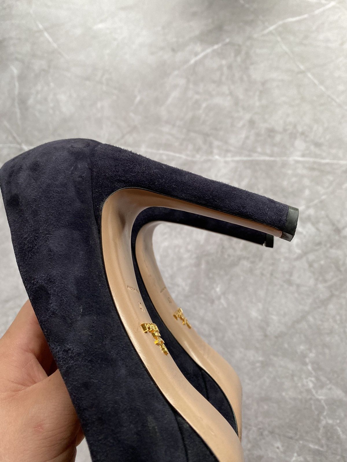 Prada Prada Milano Suede Pumps Heels Women’s Shoes Made in Italy Size US 10 / IT 40 - 16 Thumbnail