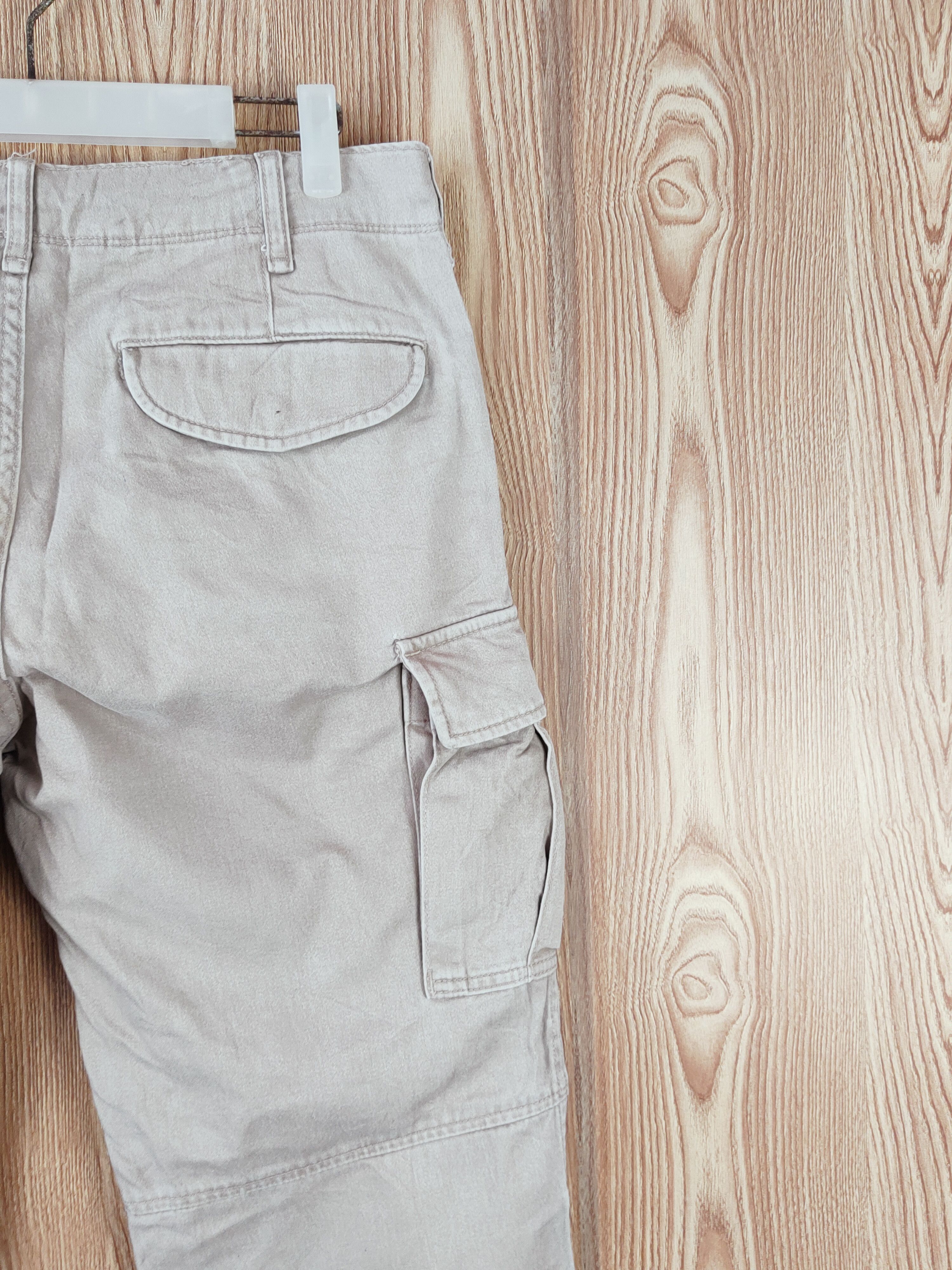 Japanese Brand Uniqlo Cream Multipocket Tactical Cargo Pants #W897 Size US 31 - 10 Thumbnail