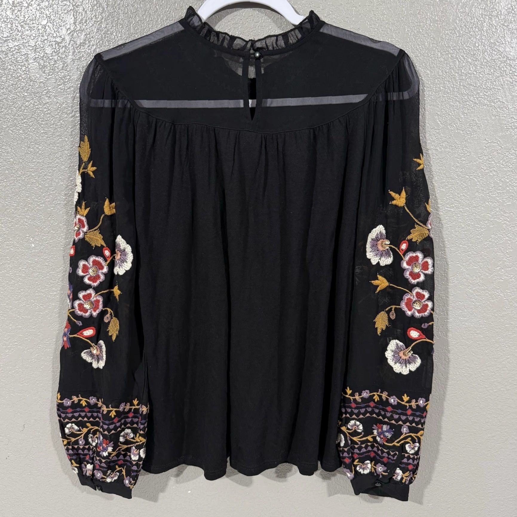 Anthropologie ANtHROPOLOGIE Akemi + Kin Louise Embroidered Floral Black Sheer Top XS Womens Blouse Size XS Embroidered Beaded Viscose Floral 90s? Size XS / US 0-2 / IT 36-38 - 6 Thumbnail