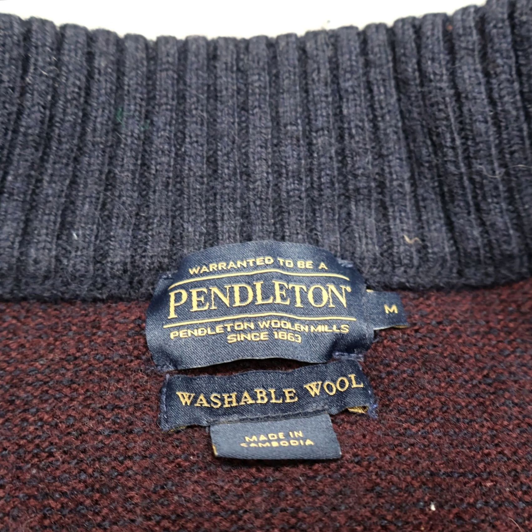 Pendleton Pendleton Mens Medium Red Shetland Wool Quilted Jacket Retro Style | Cozy 1/4 Zip Pullover | Rugged Outdoor Size US M / EU 48-50 / 2 - 3 Thumbnail