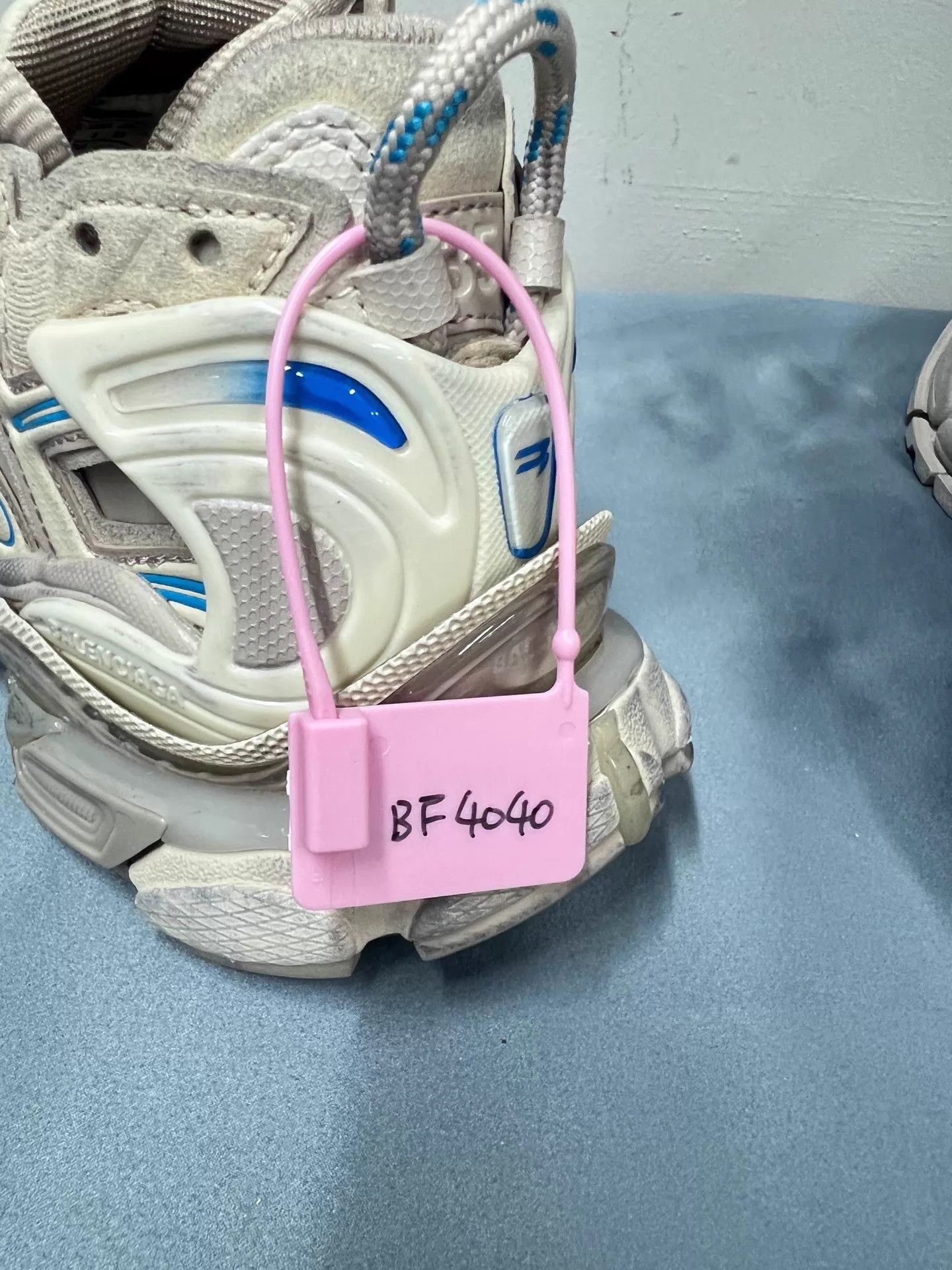 Balenciaga Balenciaga Runner Distressed Gray Blue 35 2x Worn Size US 5 / IT 35 - 8 Thumbnail