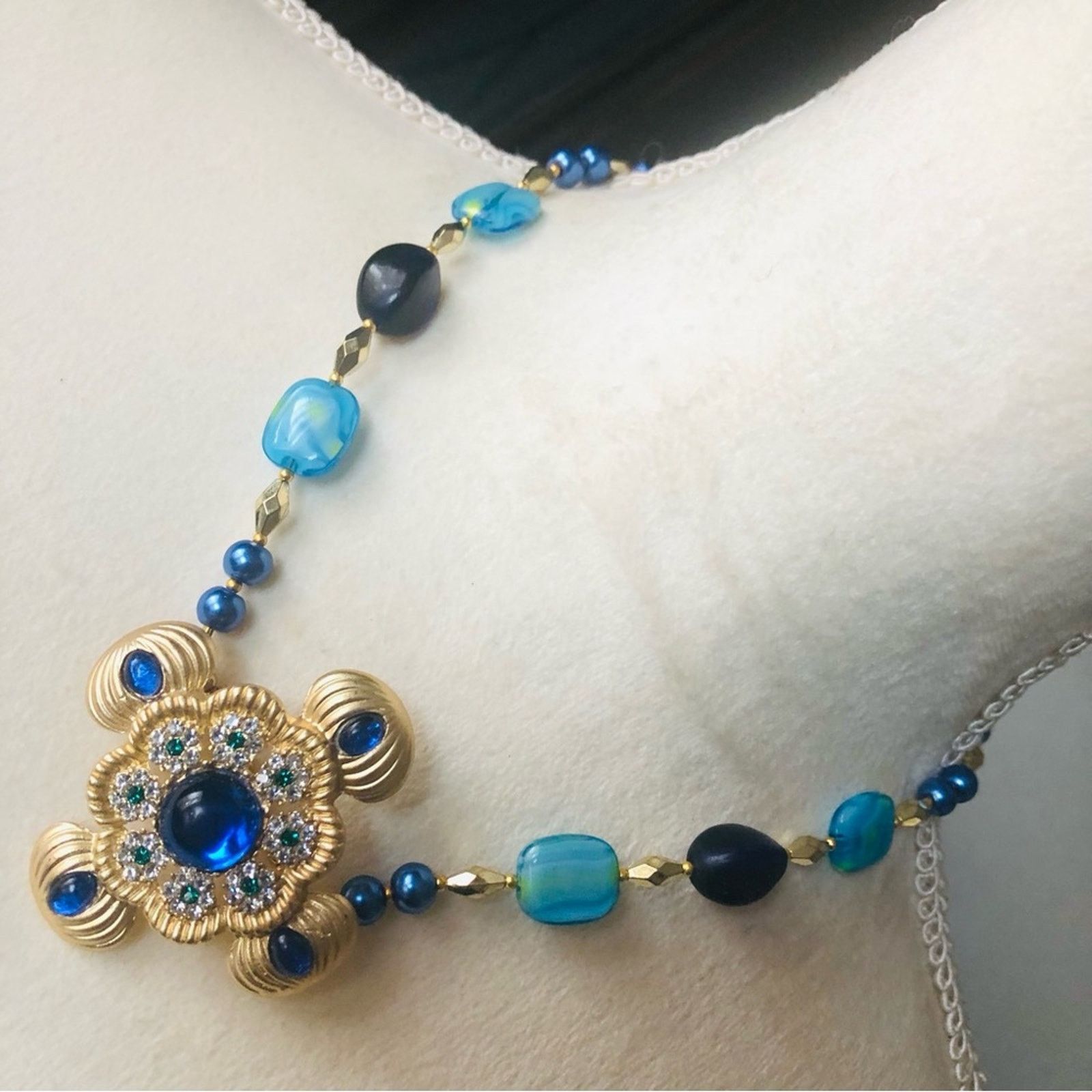 Handmade Handcrafted repurpose glass stone Pearl necklace Size ONE SIZE - 1 Thumbnail