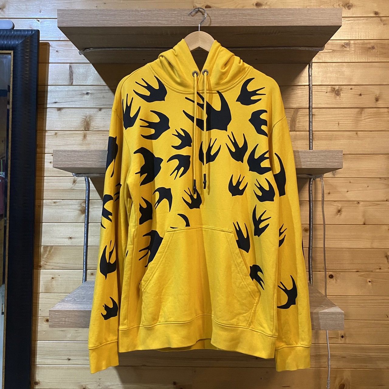 McQ Alexander McQueen ALEXANDER MCQUEEN Bird Graphic Hoodie In Chrome Yellow Size US L / EU 52-54 / 3 - 14 Thumbnail