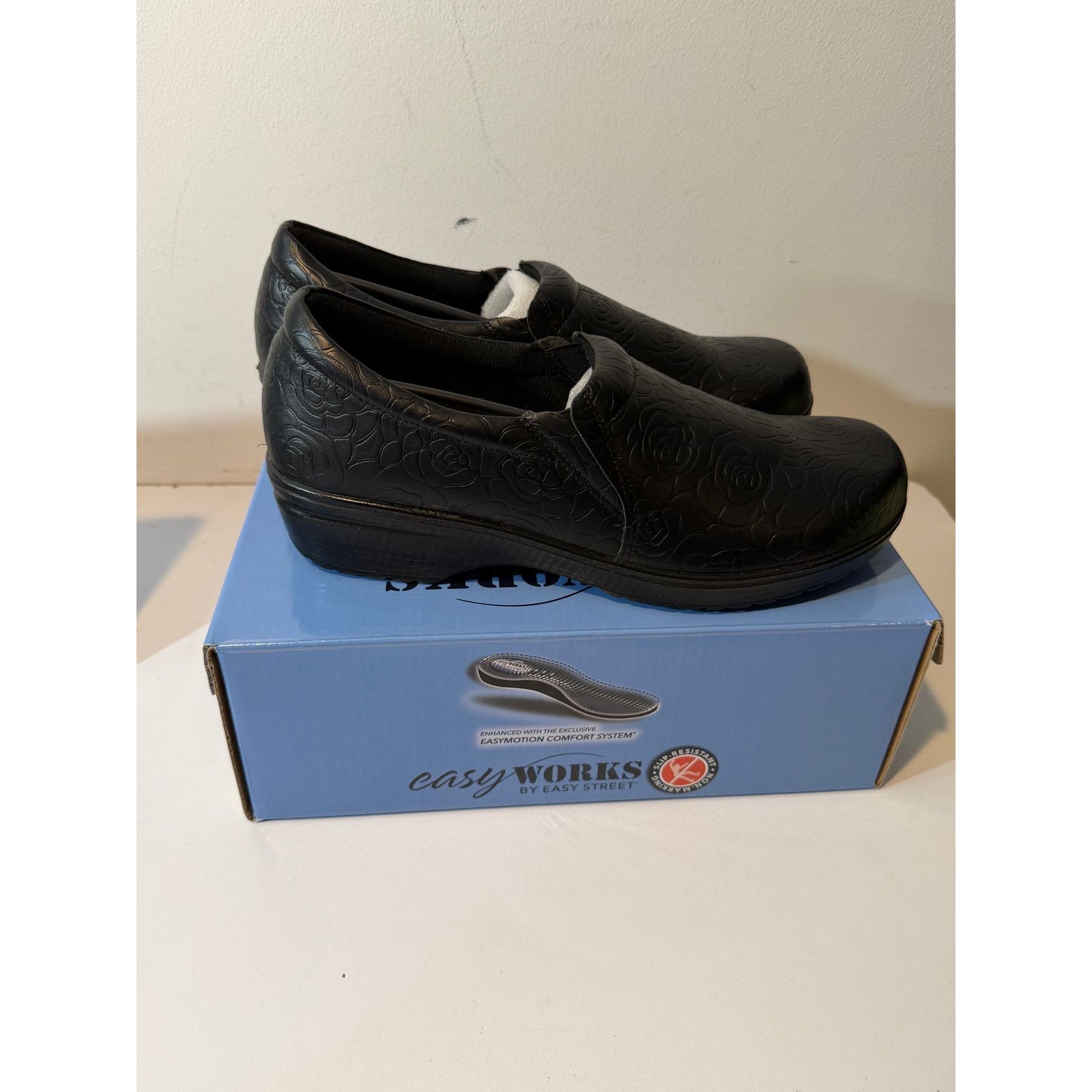 Other Easy Works By Easy Street Clogs Tiffany black rose emboss 12 Size US 12 / IT 42 - 4 Thumbnail