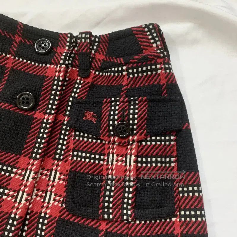 Burberry Burberry Red Wool Check Skirt for Women. Size 23" - 3 Thumbnail
