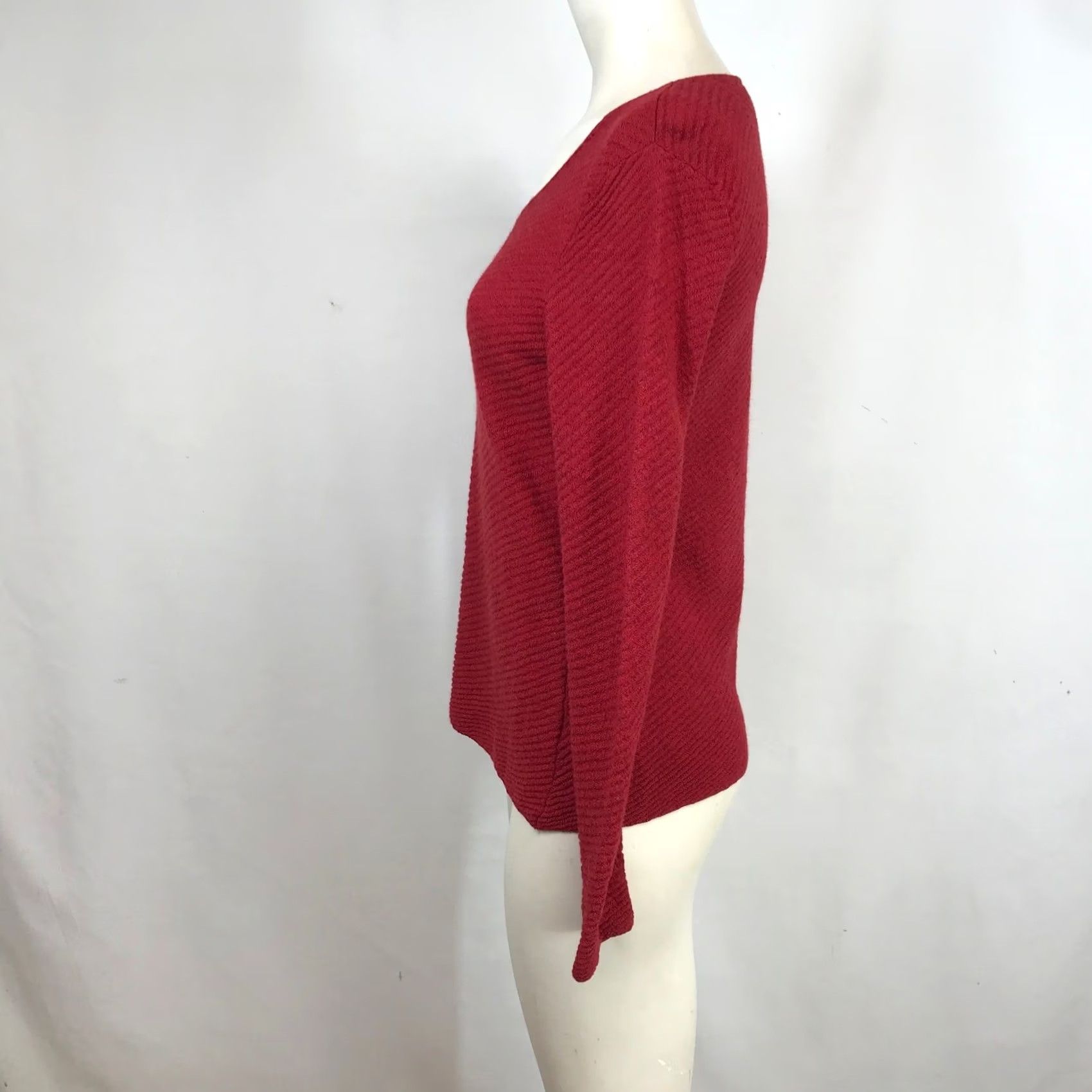 Eileen Fisher VINTAGE? No. Eileen Fisher Red 100% Italian Wool Diagonal Ribbed V-Neck Sweater Petite PS Shirt Women Size S / US 4 / IT 40 - 6 Thumbnail